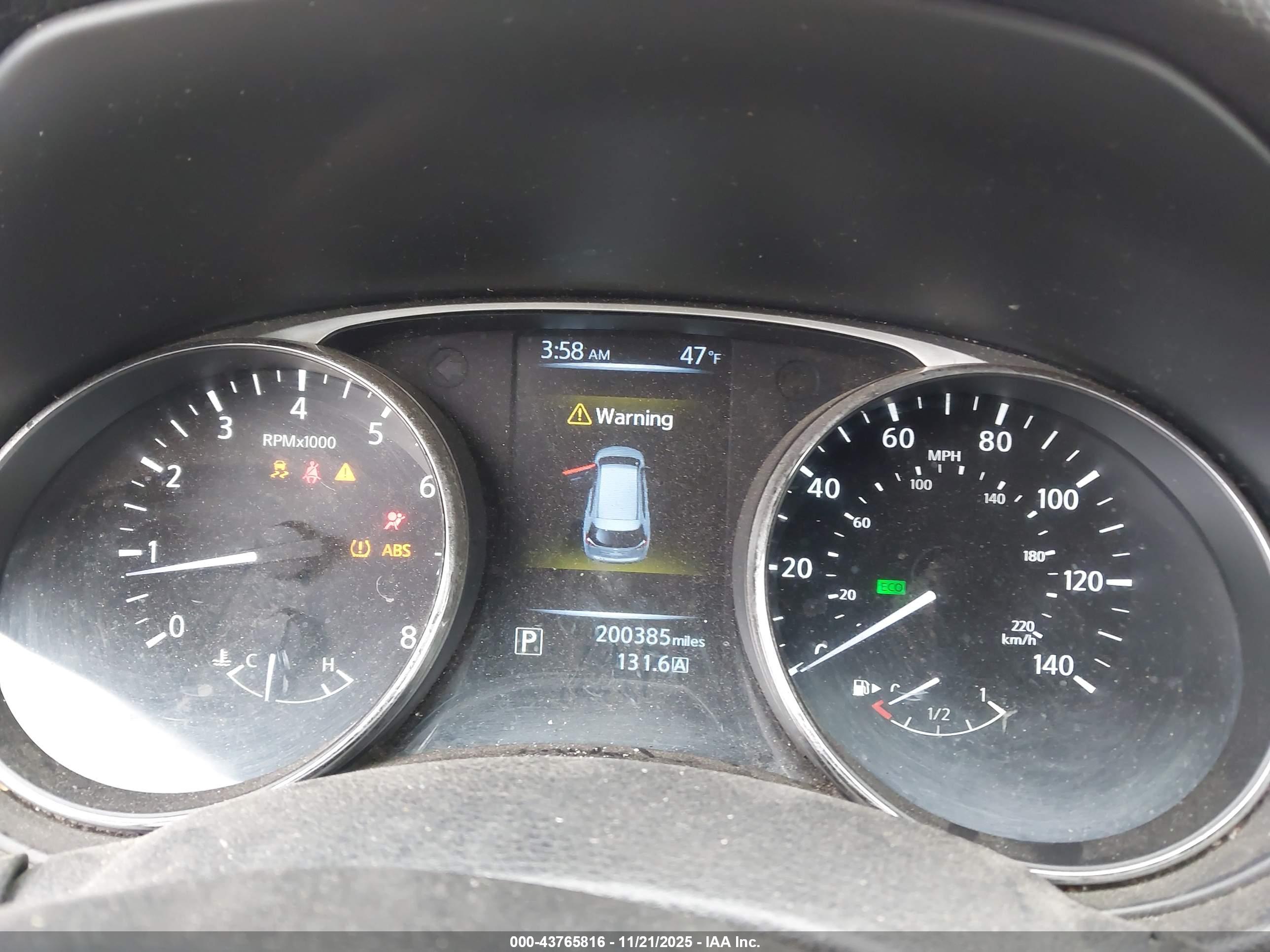 NISSAN ROGUE image 7
