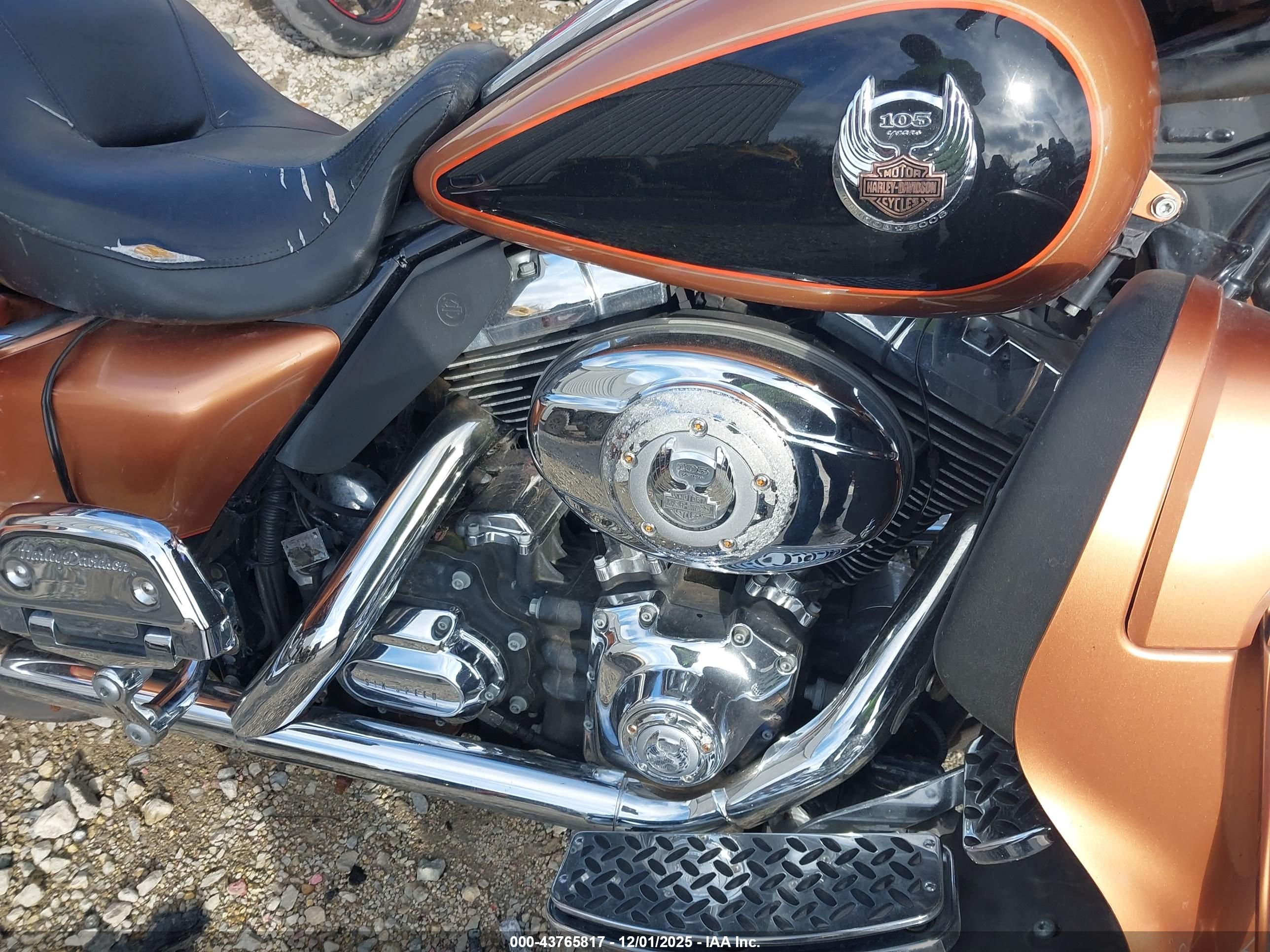 HARLEY-DAVIDSON FLHTCUI image 8