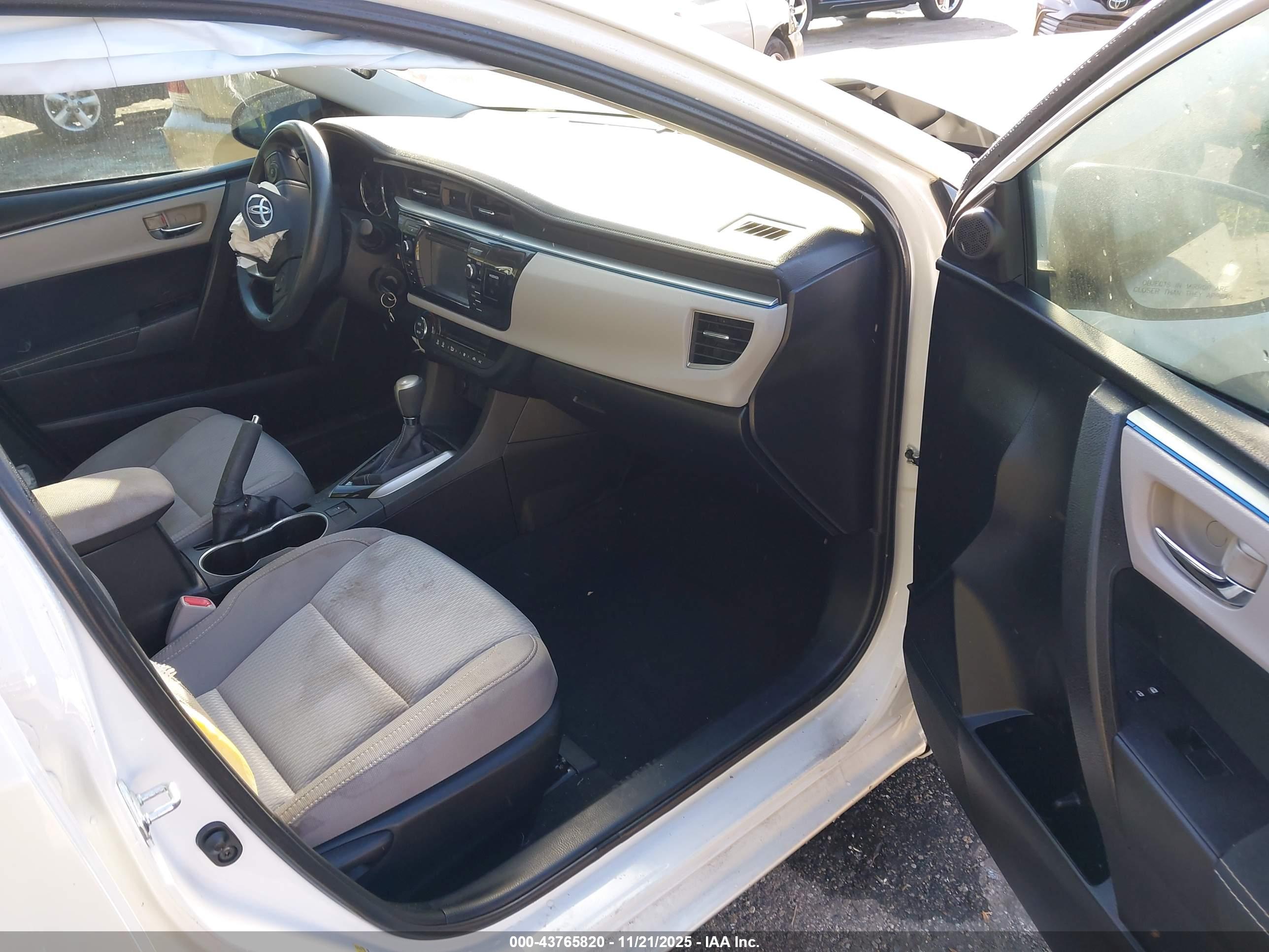 TOYOTA COROLLA image 5