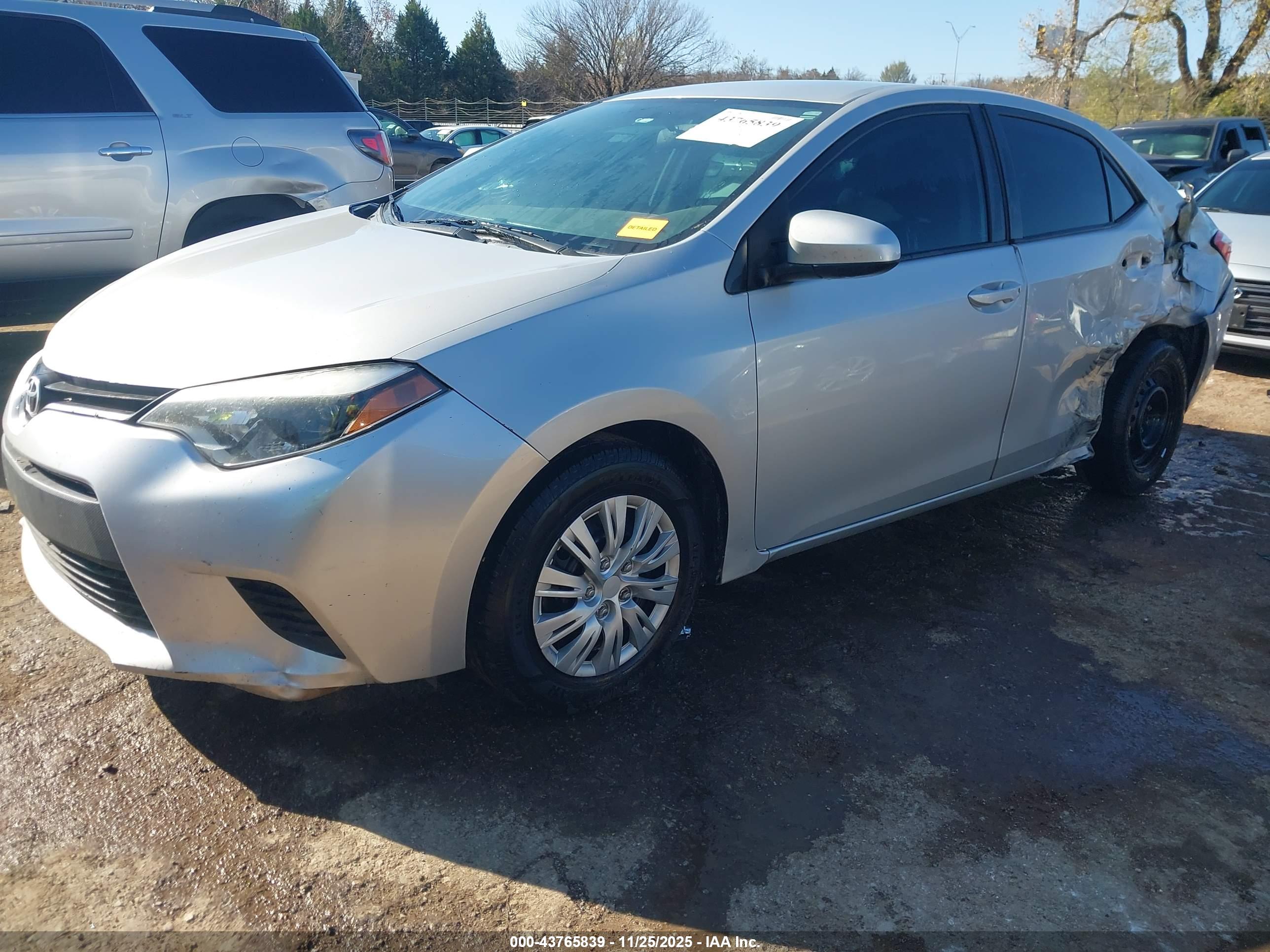 TOYOTA COROLLA image 2