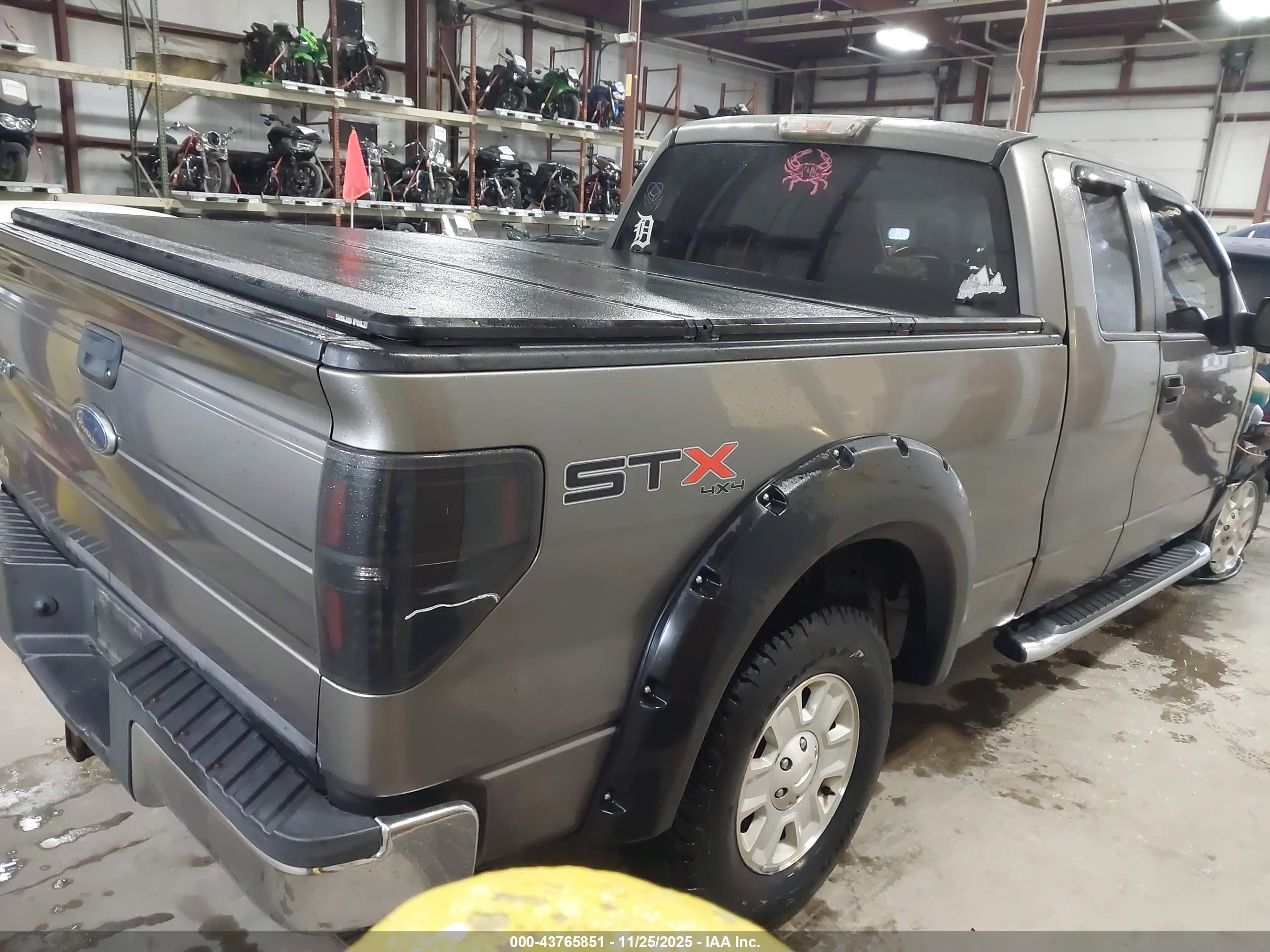 FORD F-150 image 4