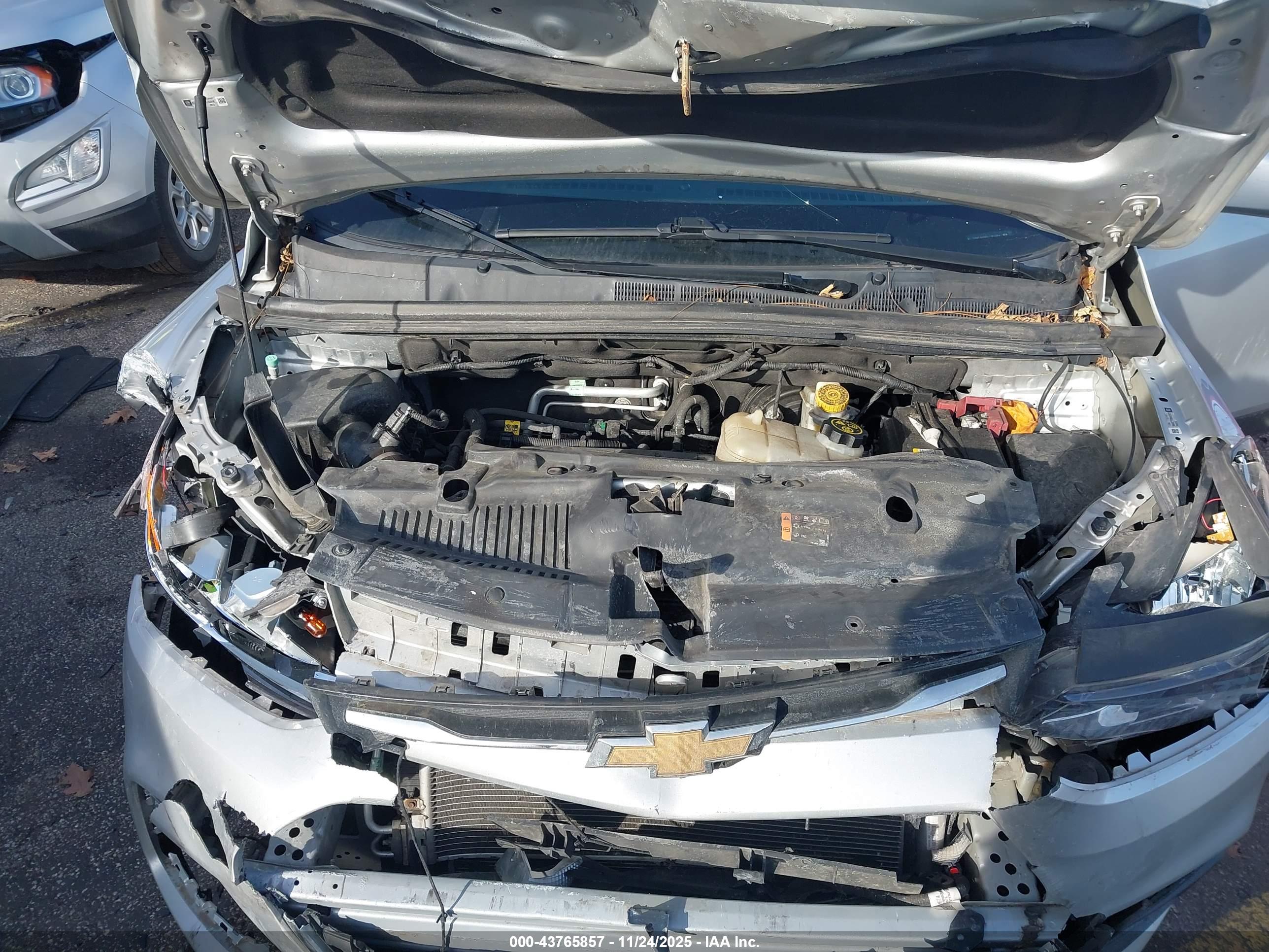 CHEVROLET TRAX image 10