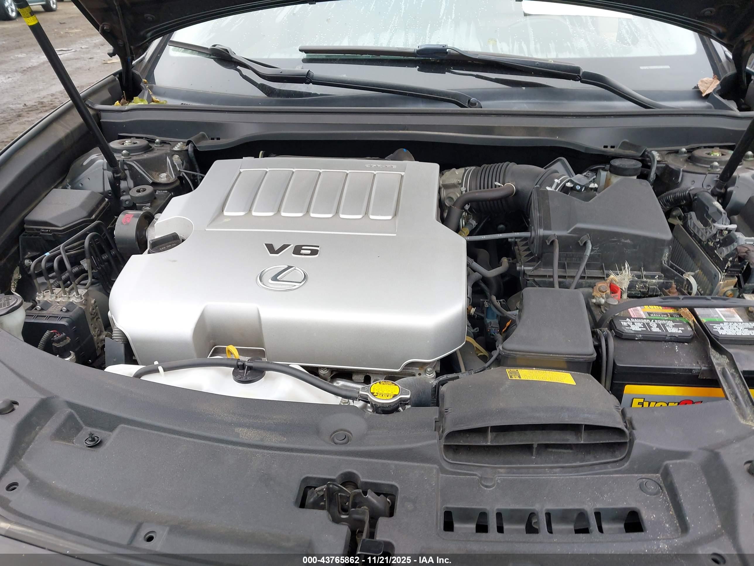 LEXUS ES image 10