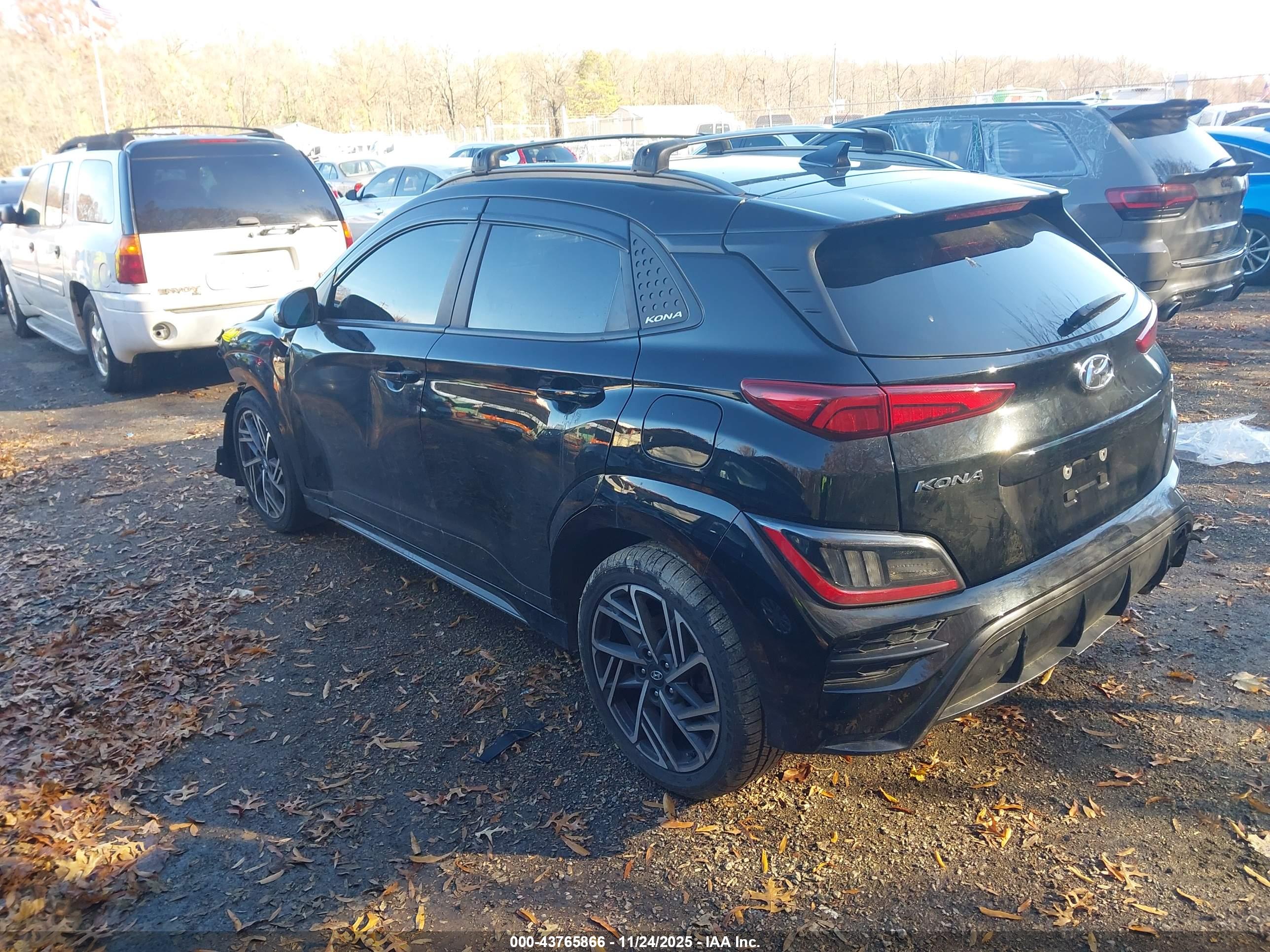 HYUNDAI KONA image 3