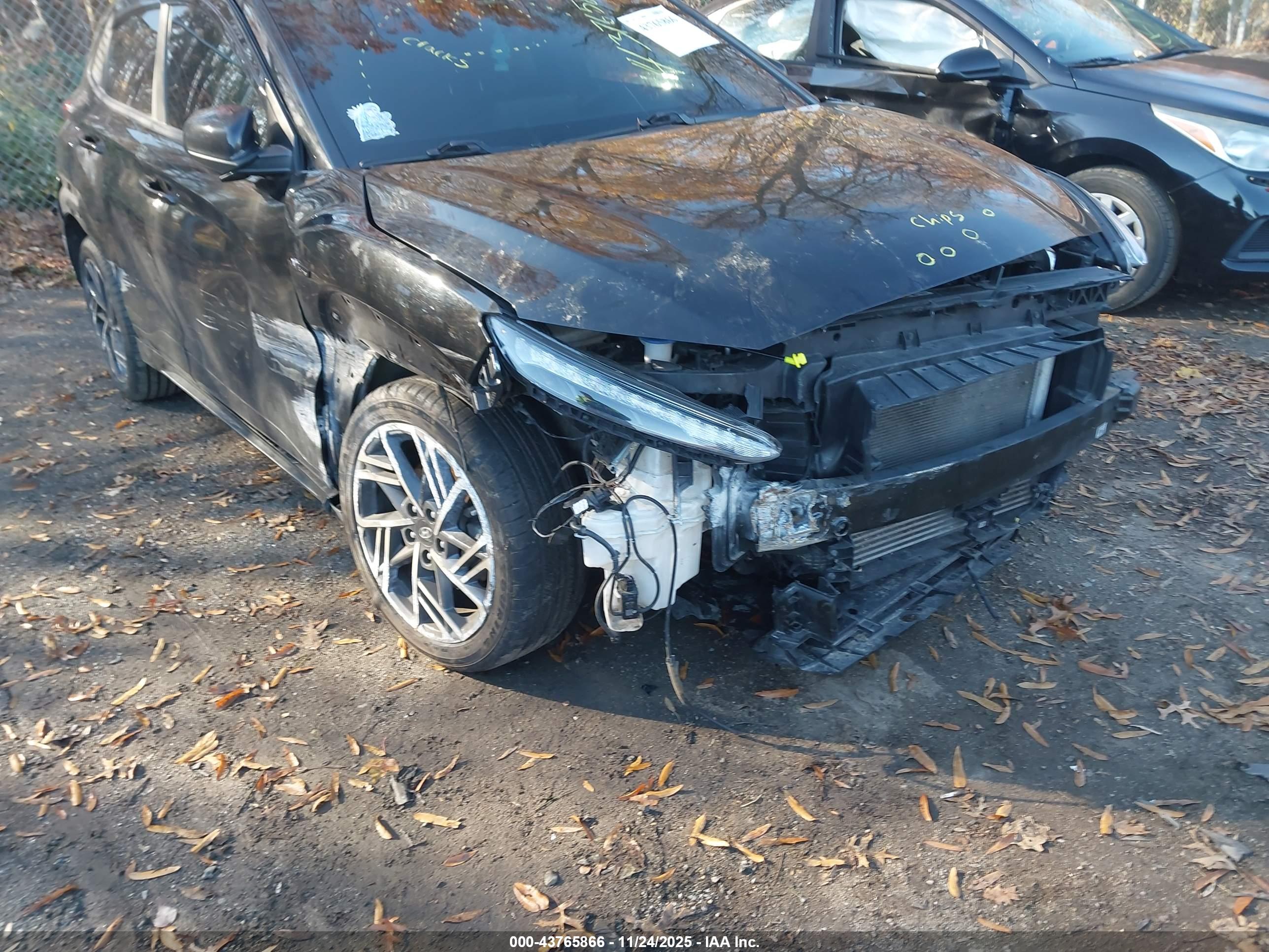HYUNDAI KONA image 6