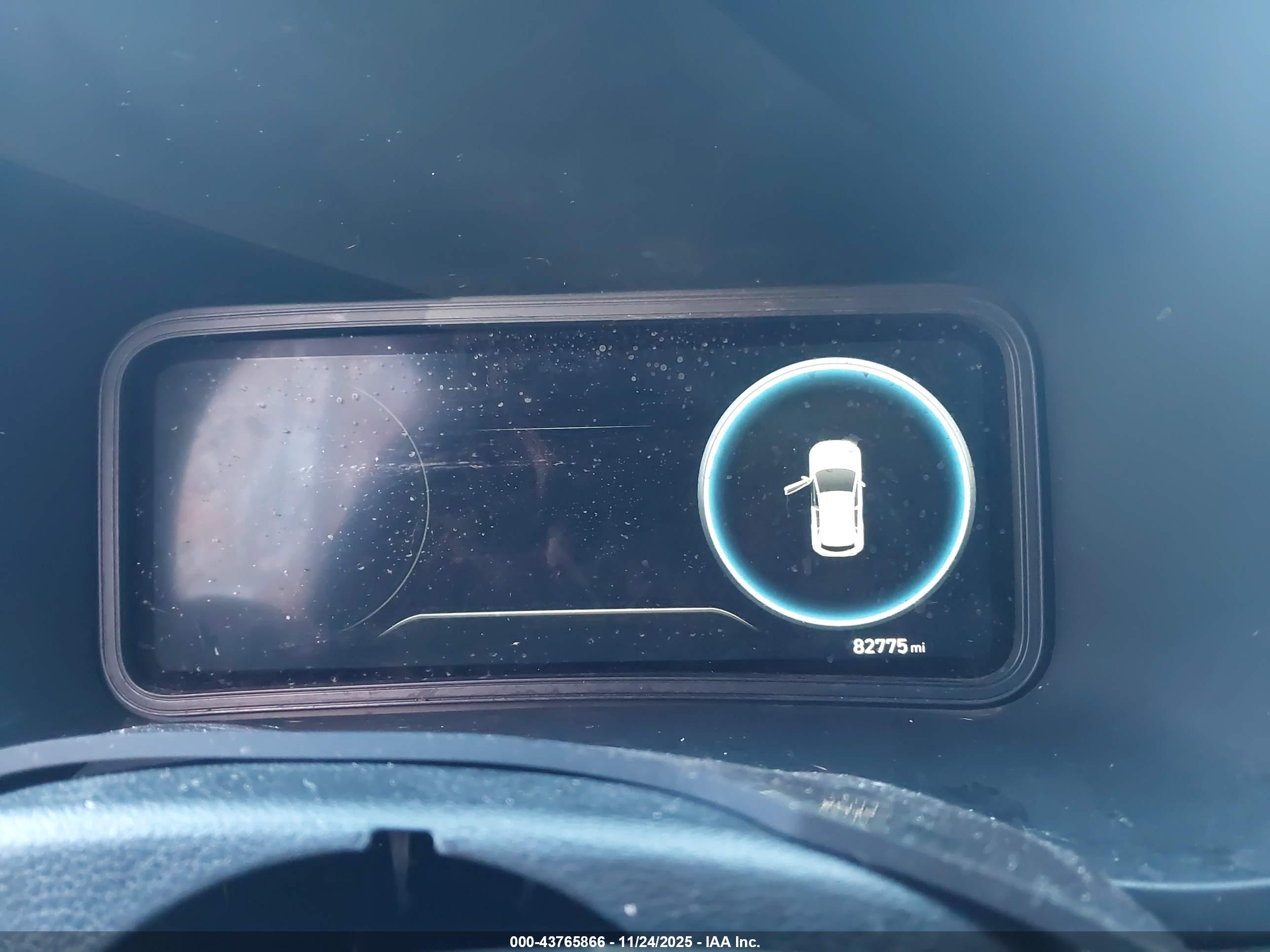 HYUNDAI KONA image 7