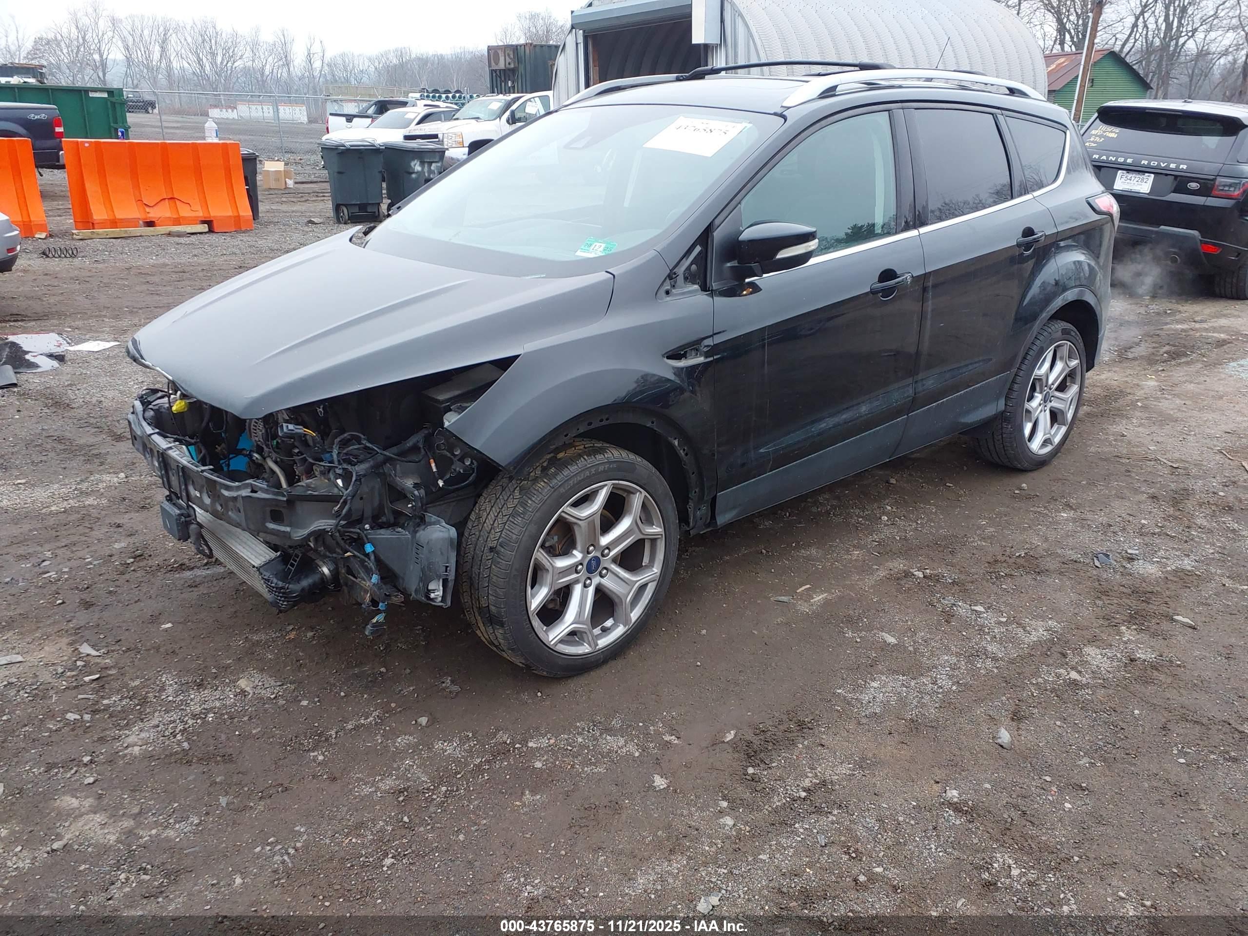 FORD ESCAPE image 2