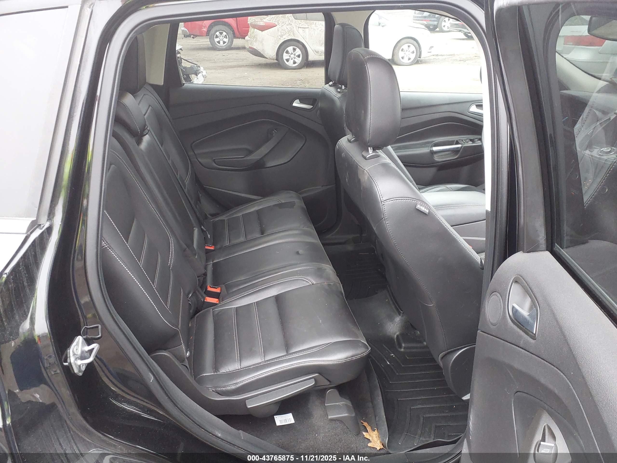 FORD ESCAPE image 8