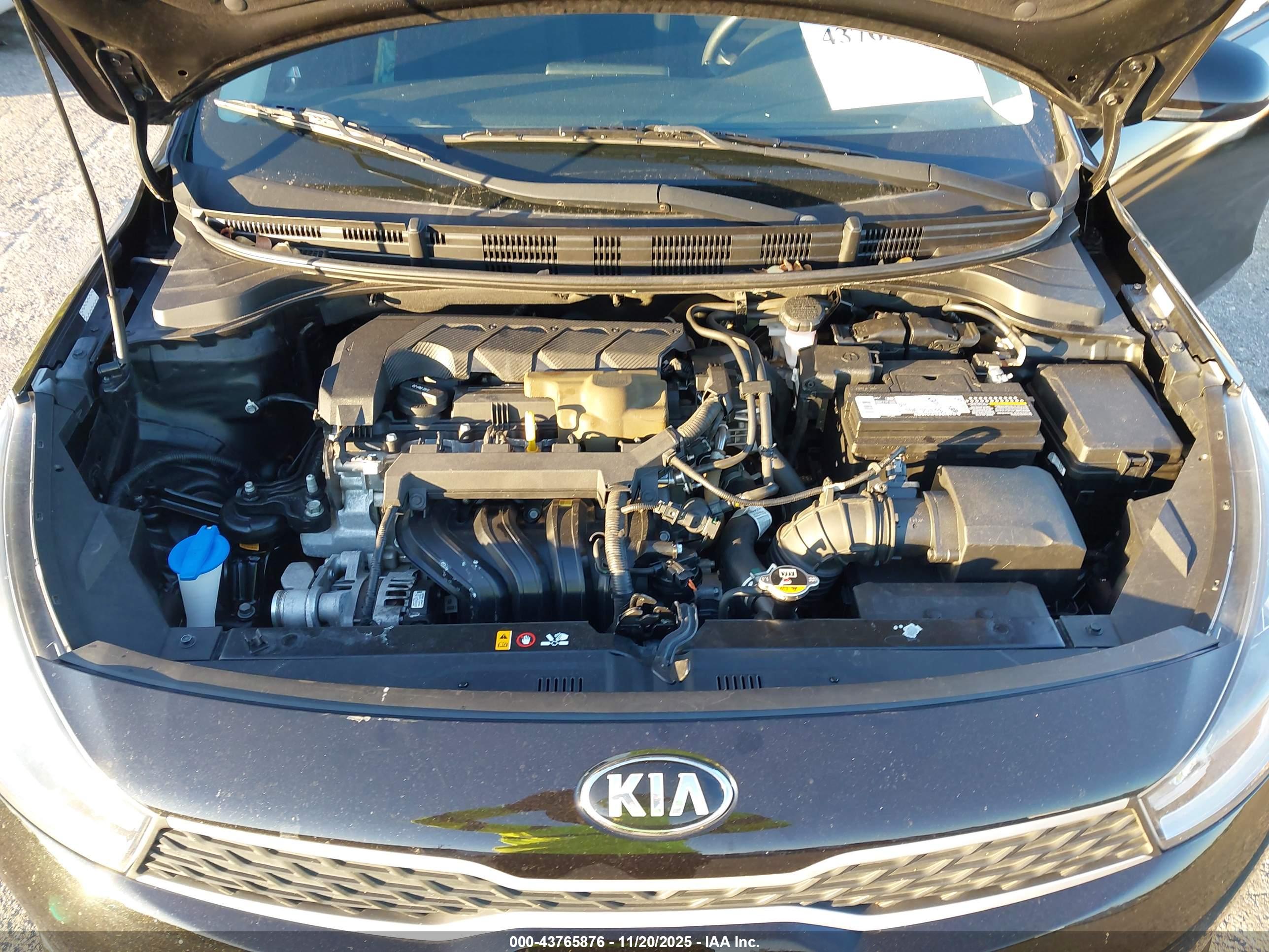 KIA RIO image 10
