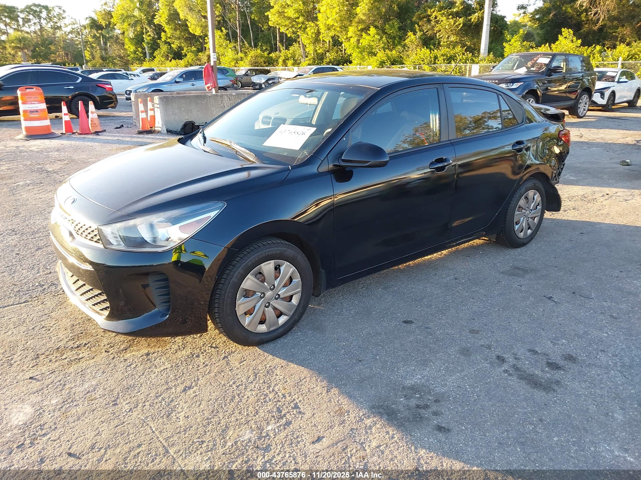 KIA RIO image 2