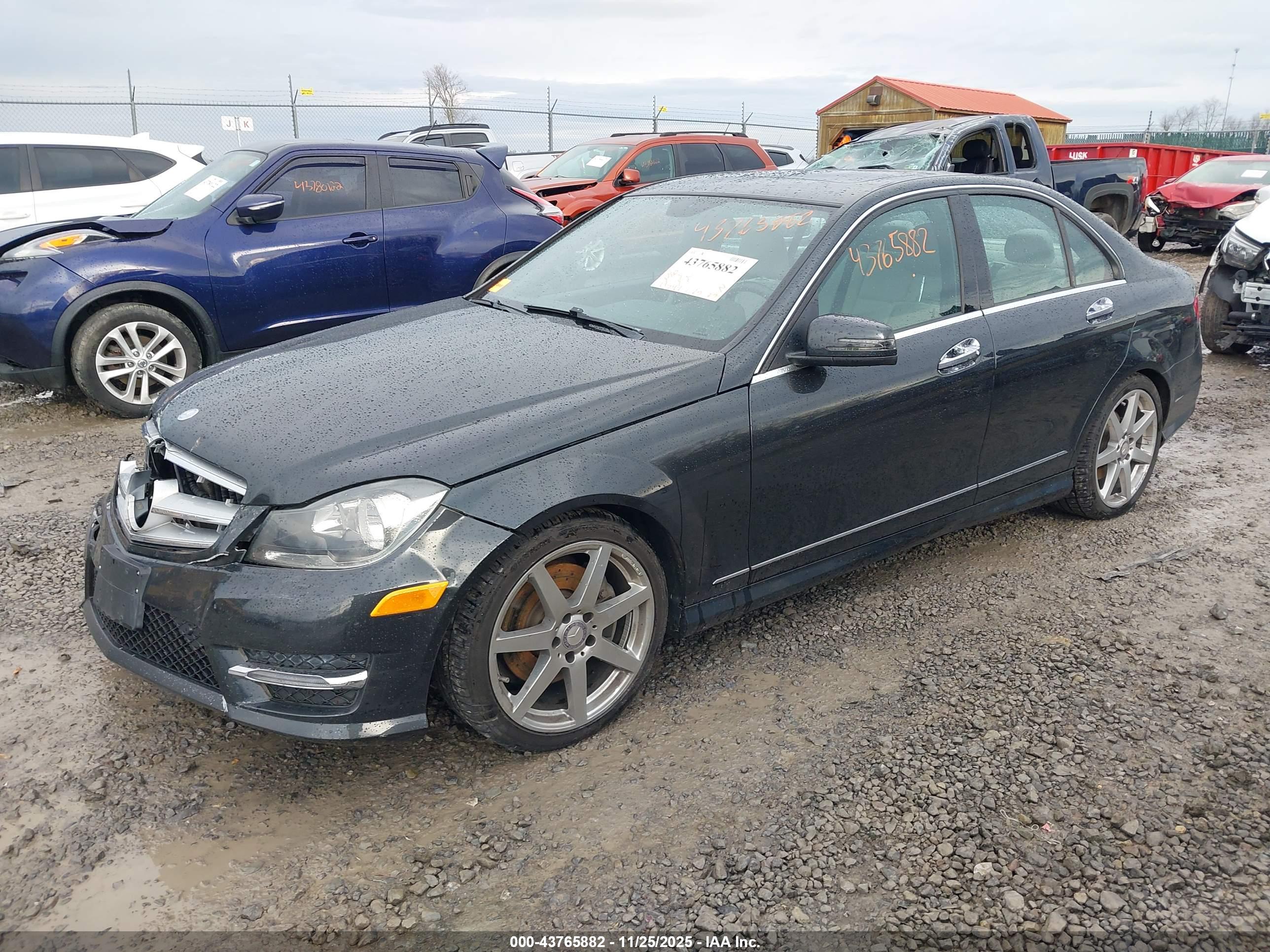 MERCEDES-BENZ C image 2