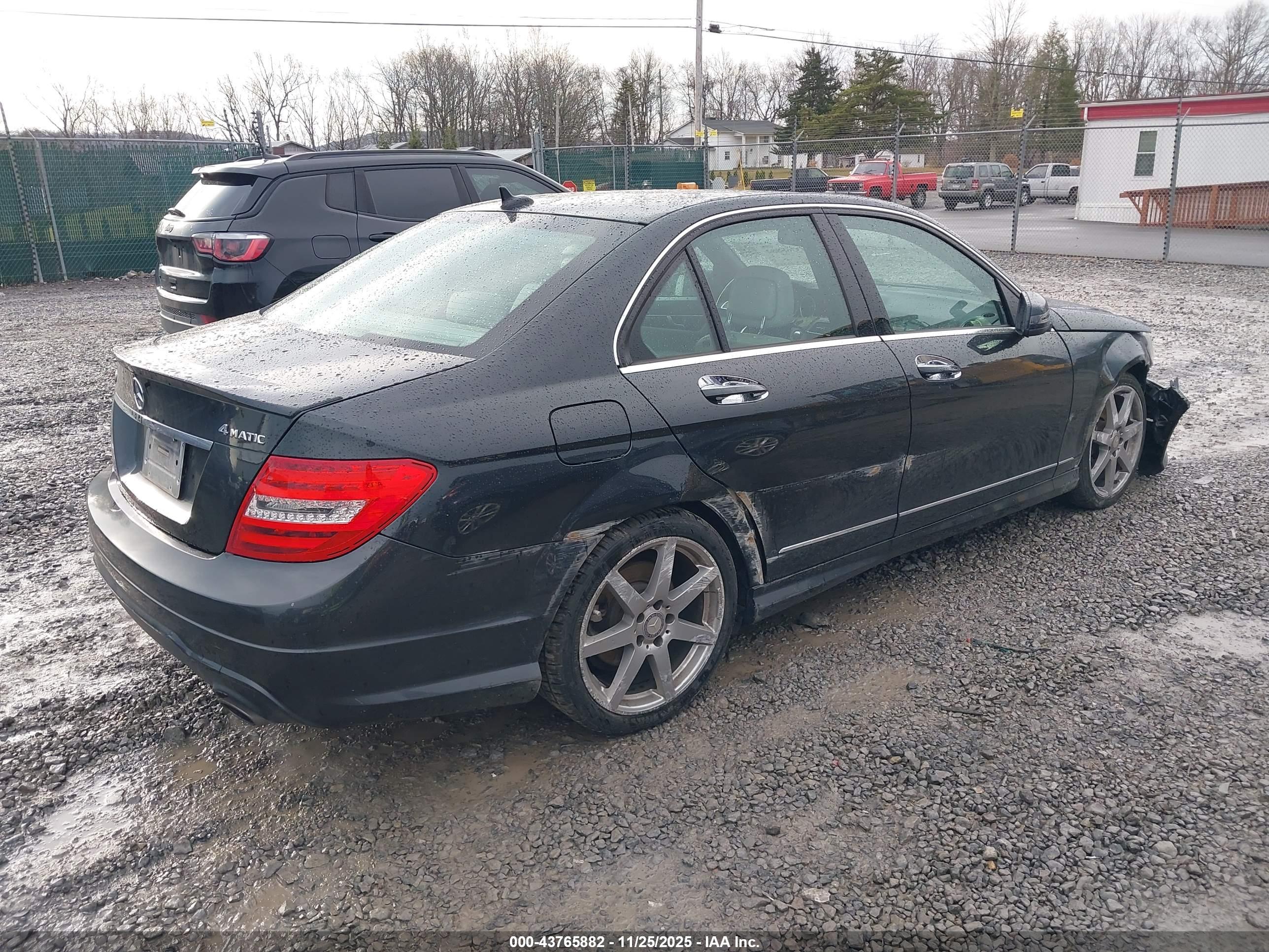 MERCEDES-BENZ C image 4