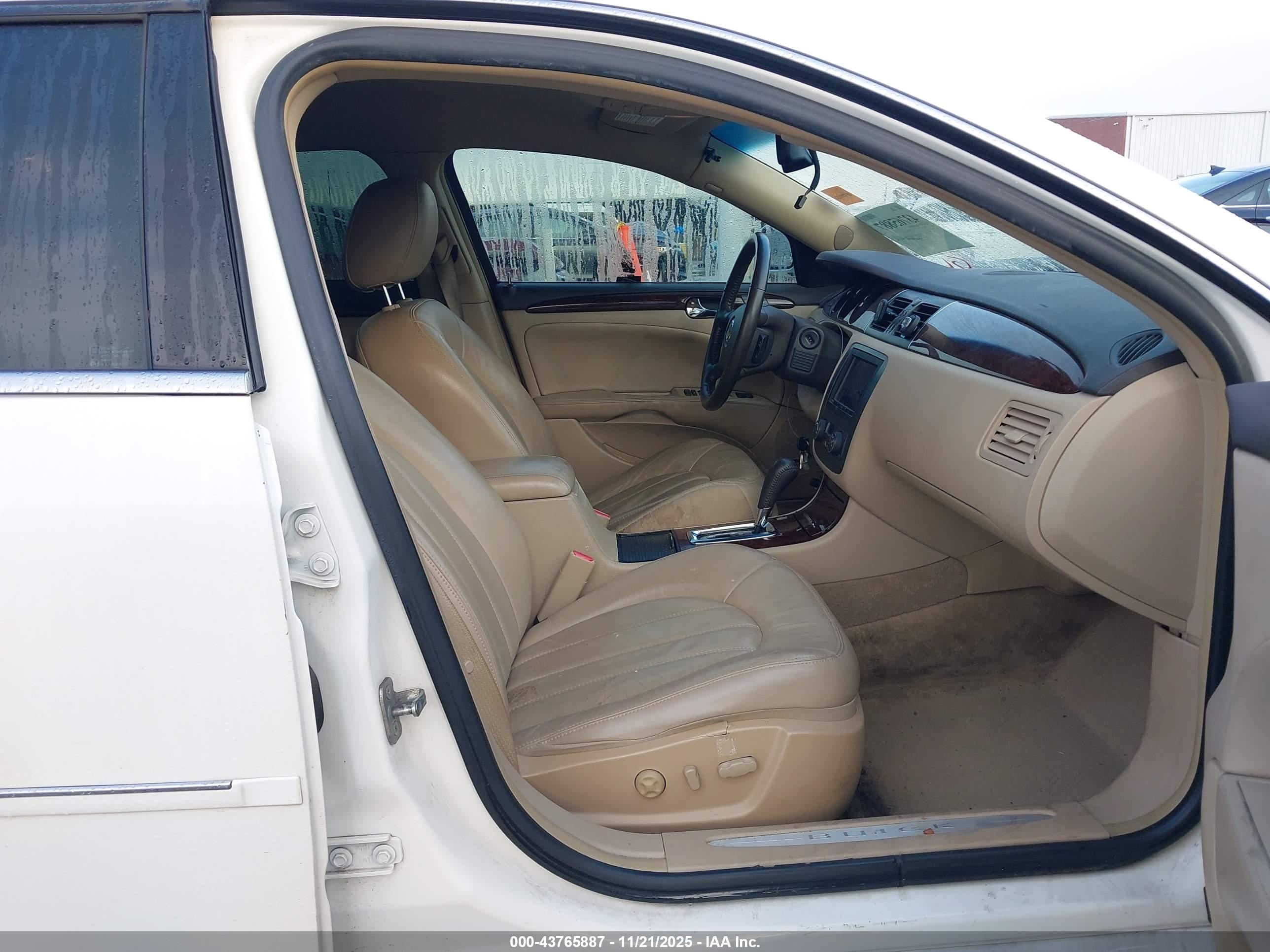 BUICK LUCERNE image 5