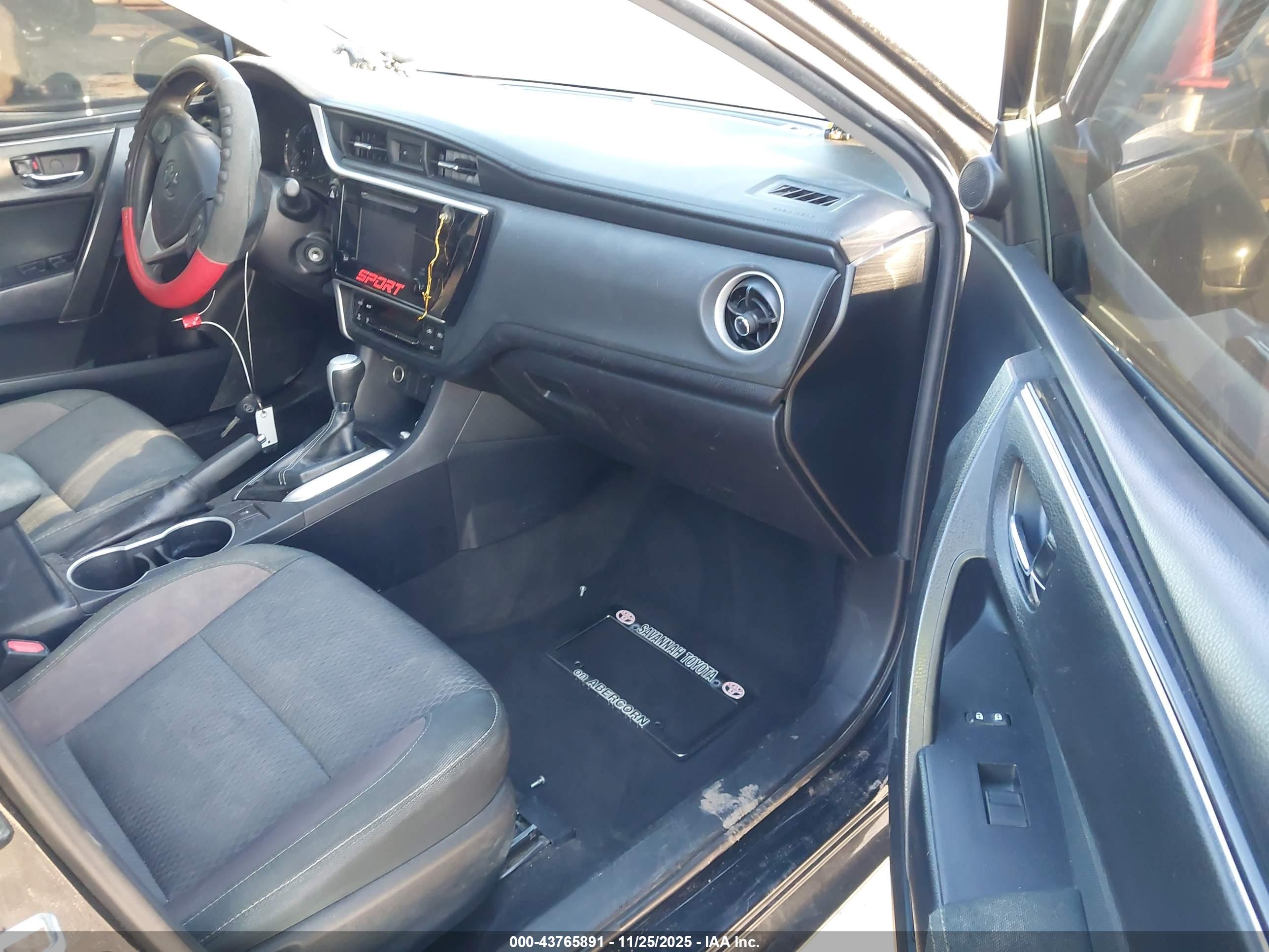 TOYOTA COROLLA image 5