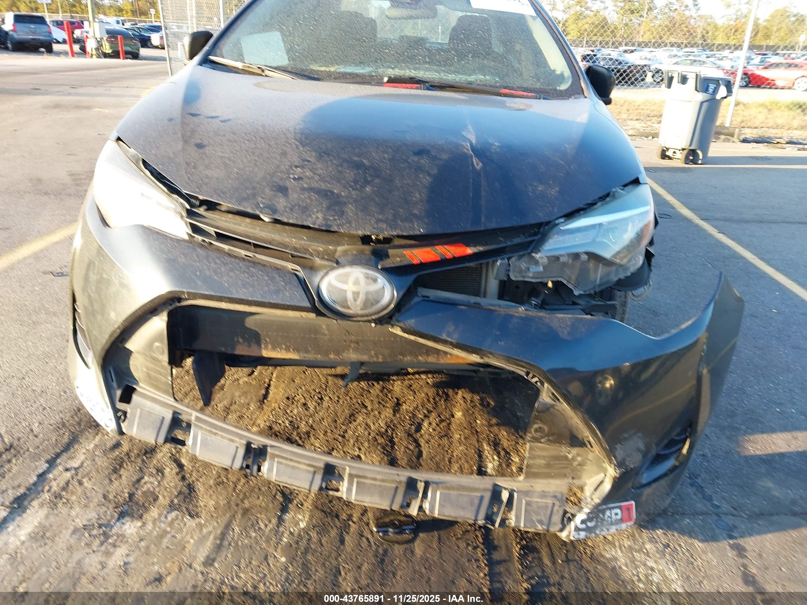 TOYOTA COROLLA image 6