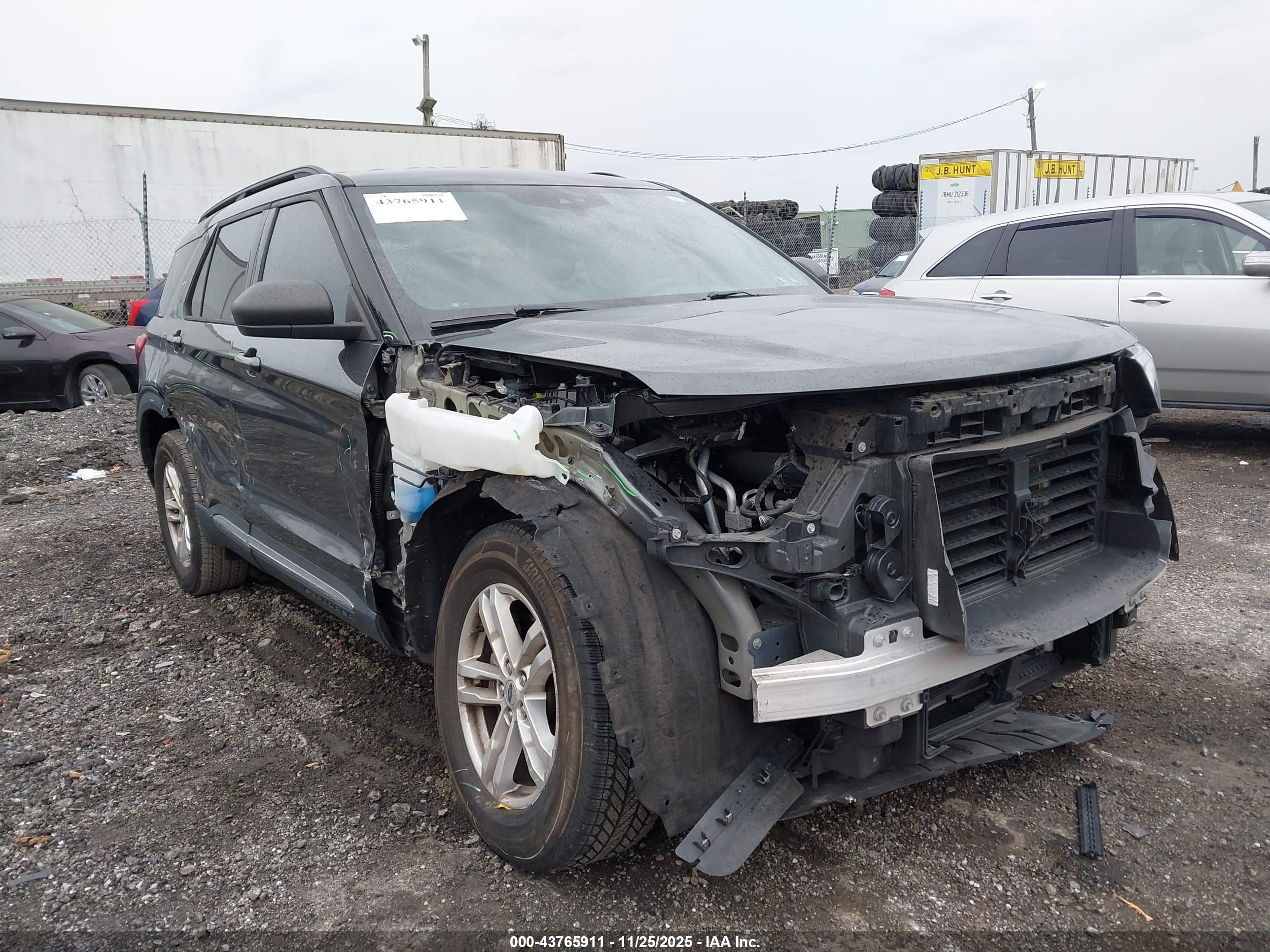 FORD EXPLORER image 6