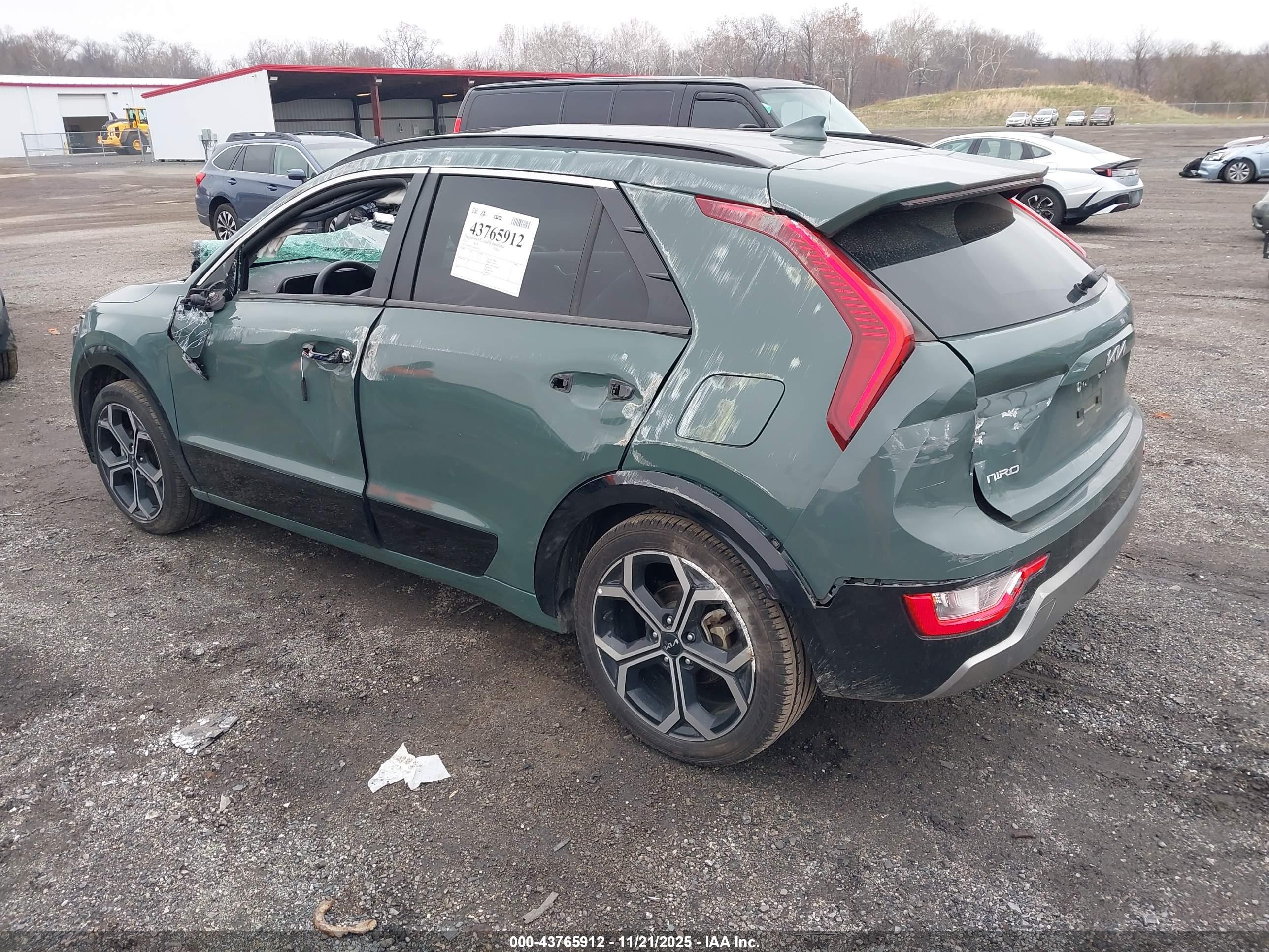 KIA NIRO image 3