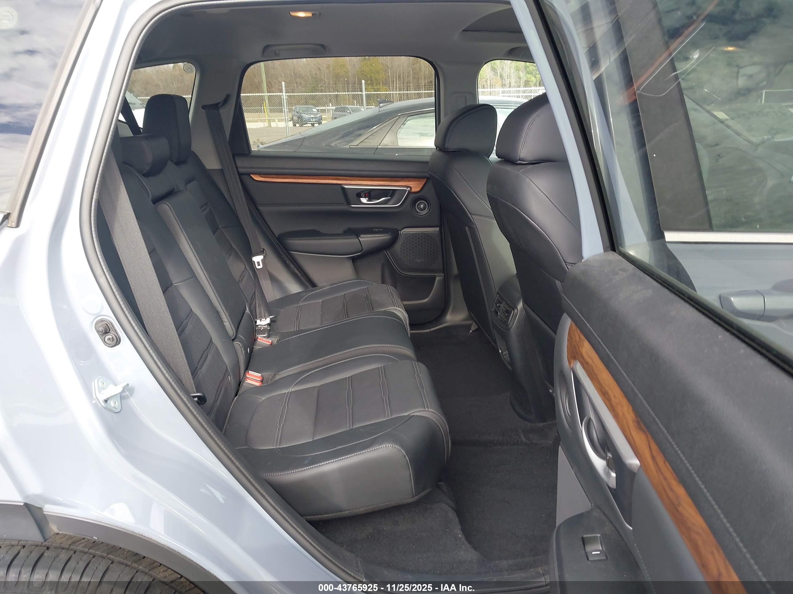 HONDA CR-V image 8