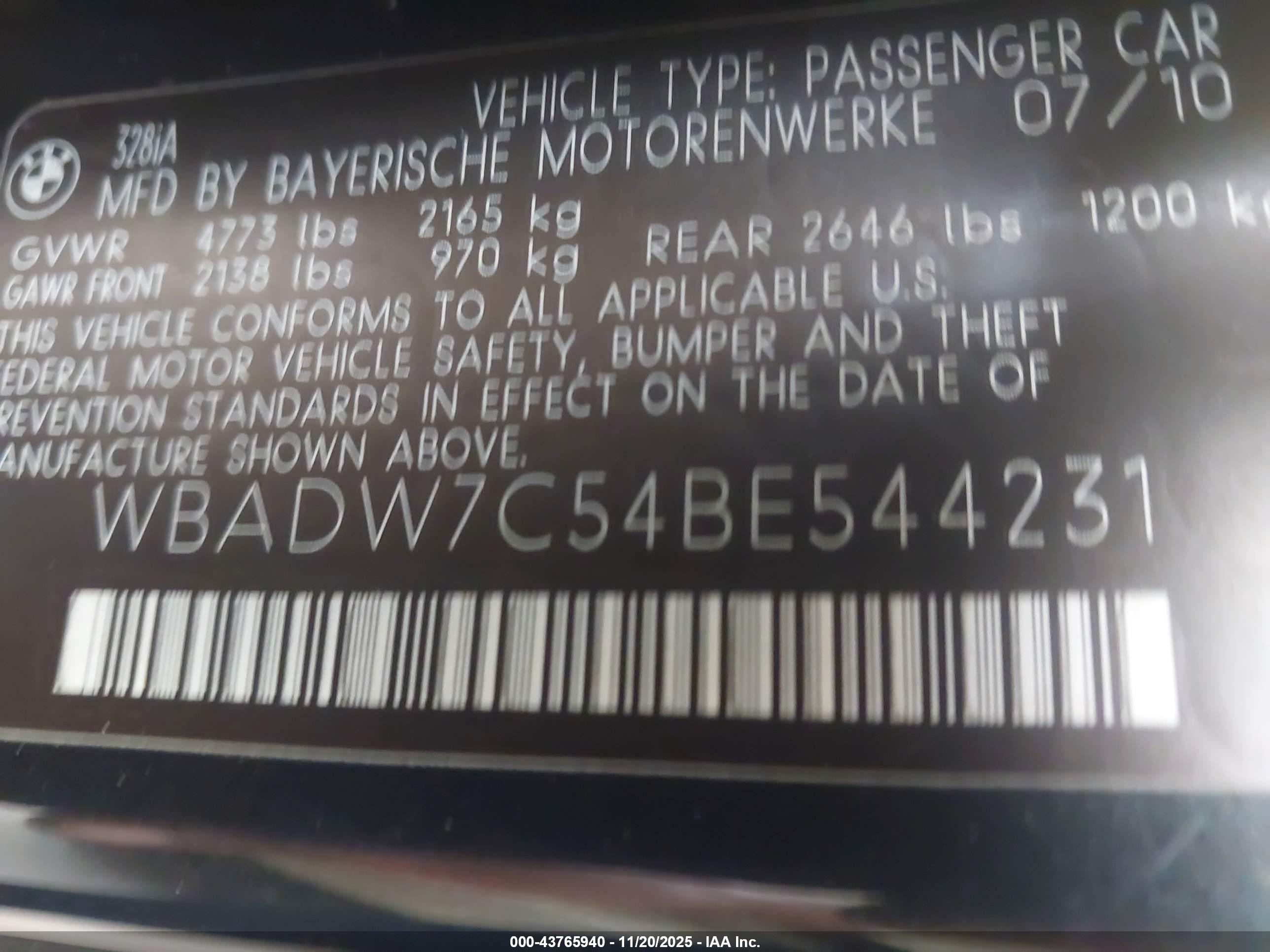 BMW 328I image 9