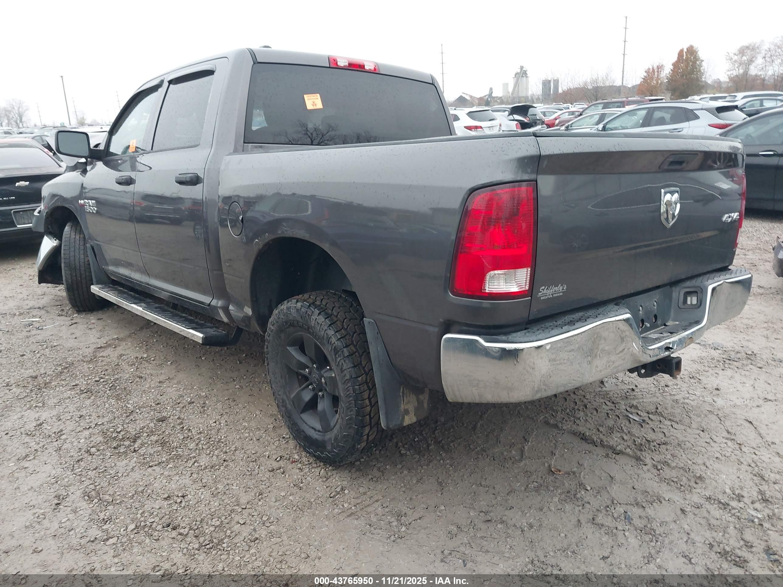 RAM 1500 image 3