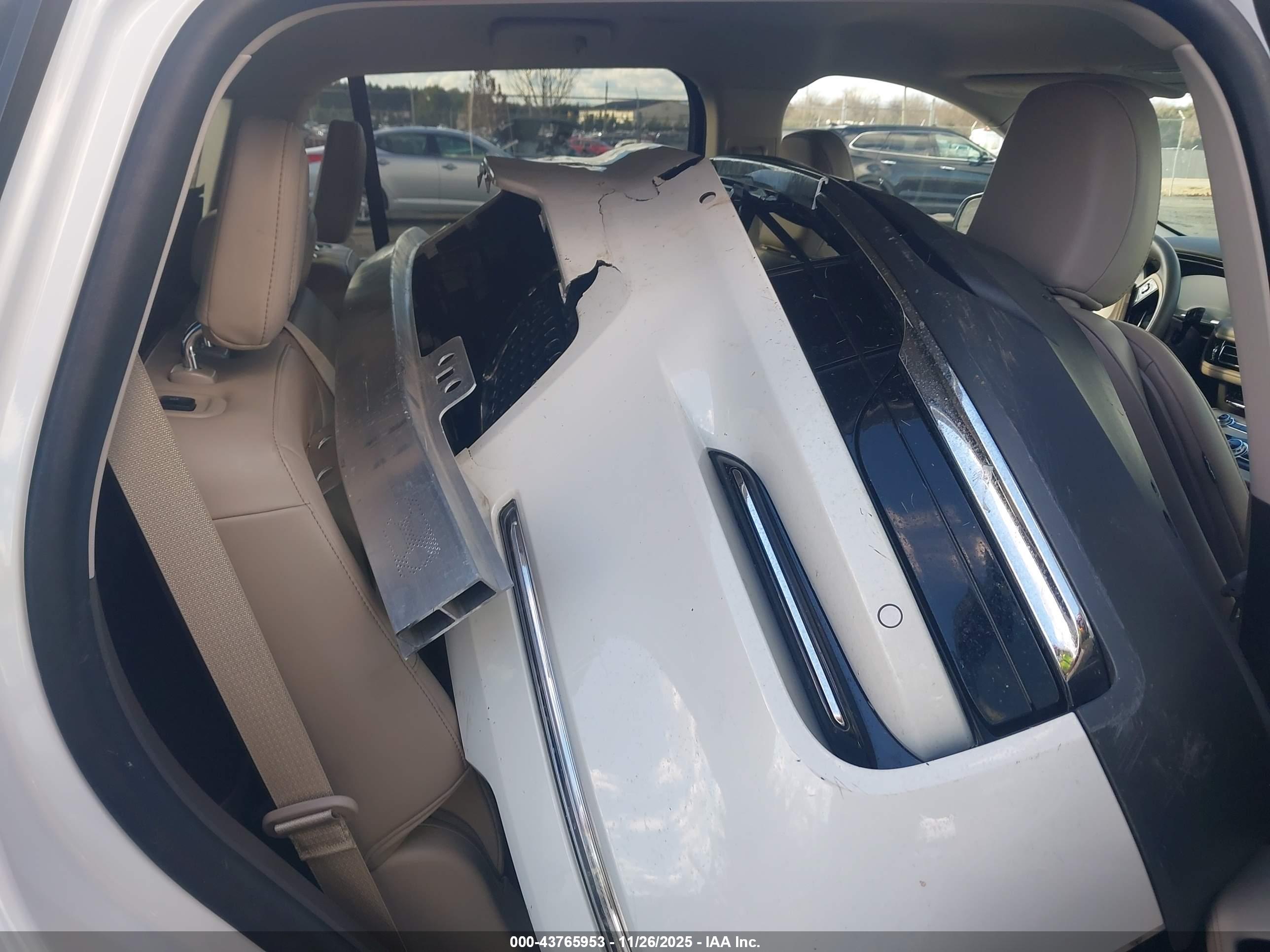 LINCOLN AVIATOR image 8