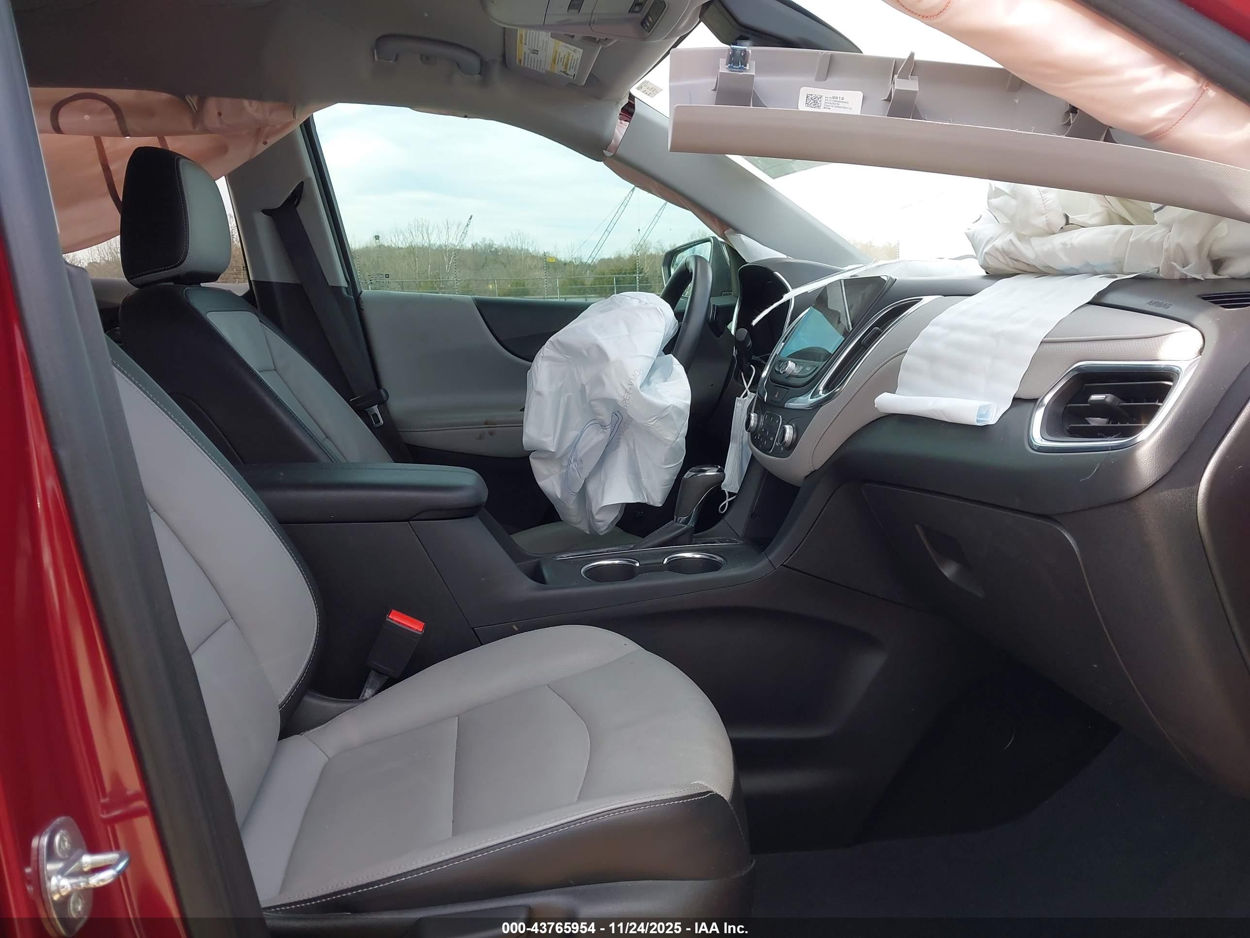 CHEVROLET EQUINOX image 5