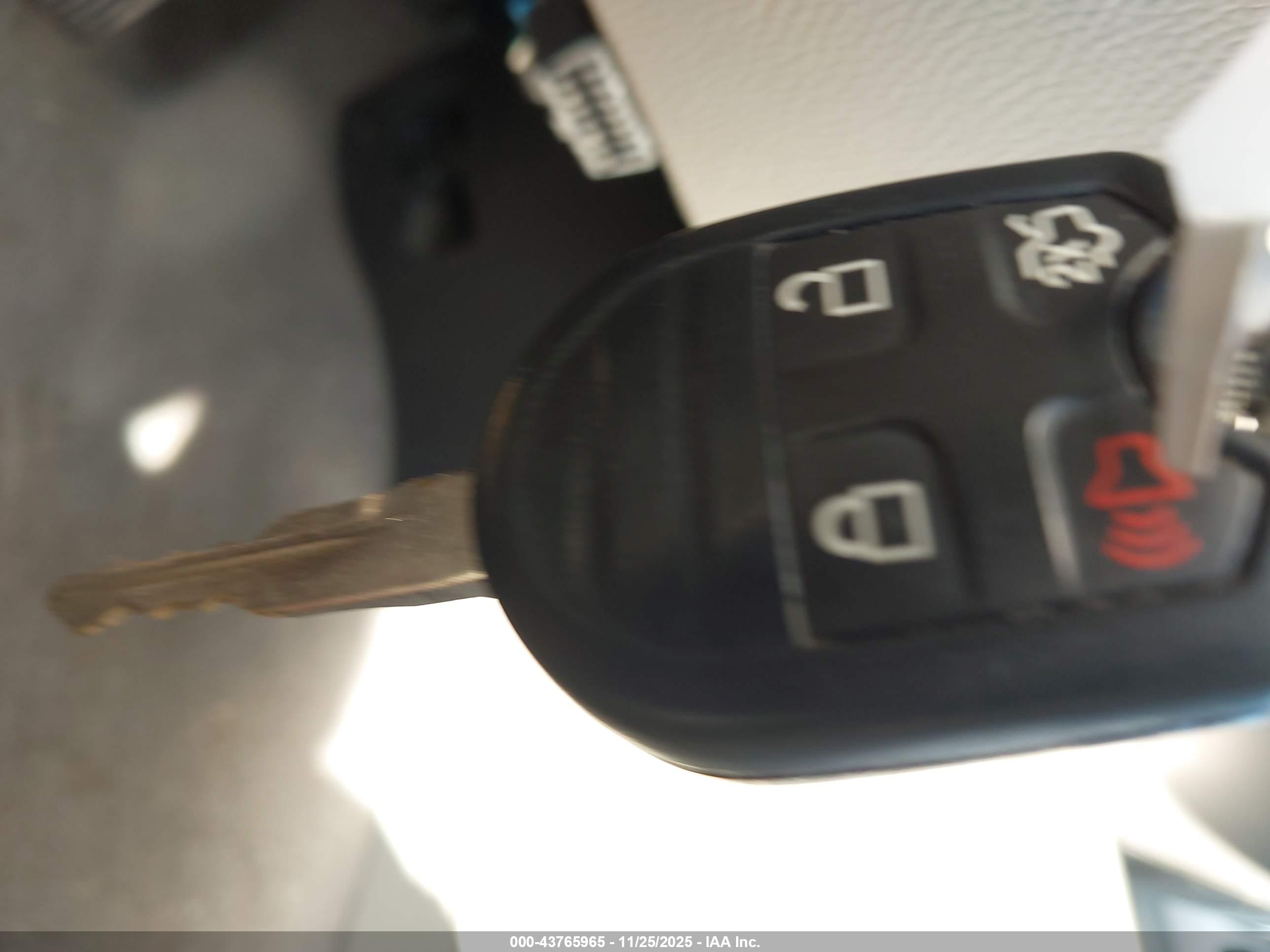 FORD EXPEDITION image 11
