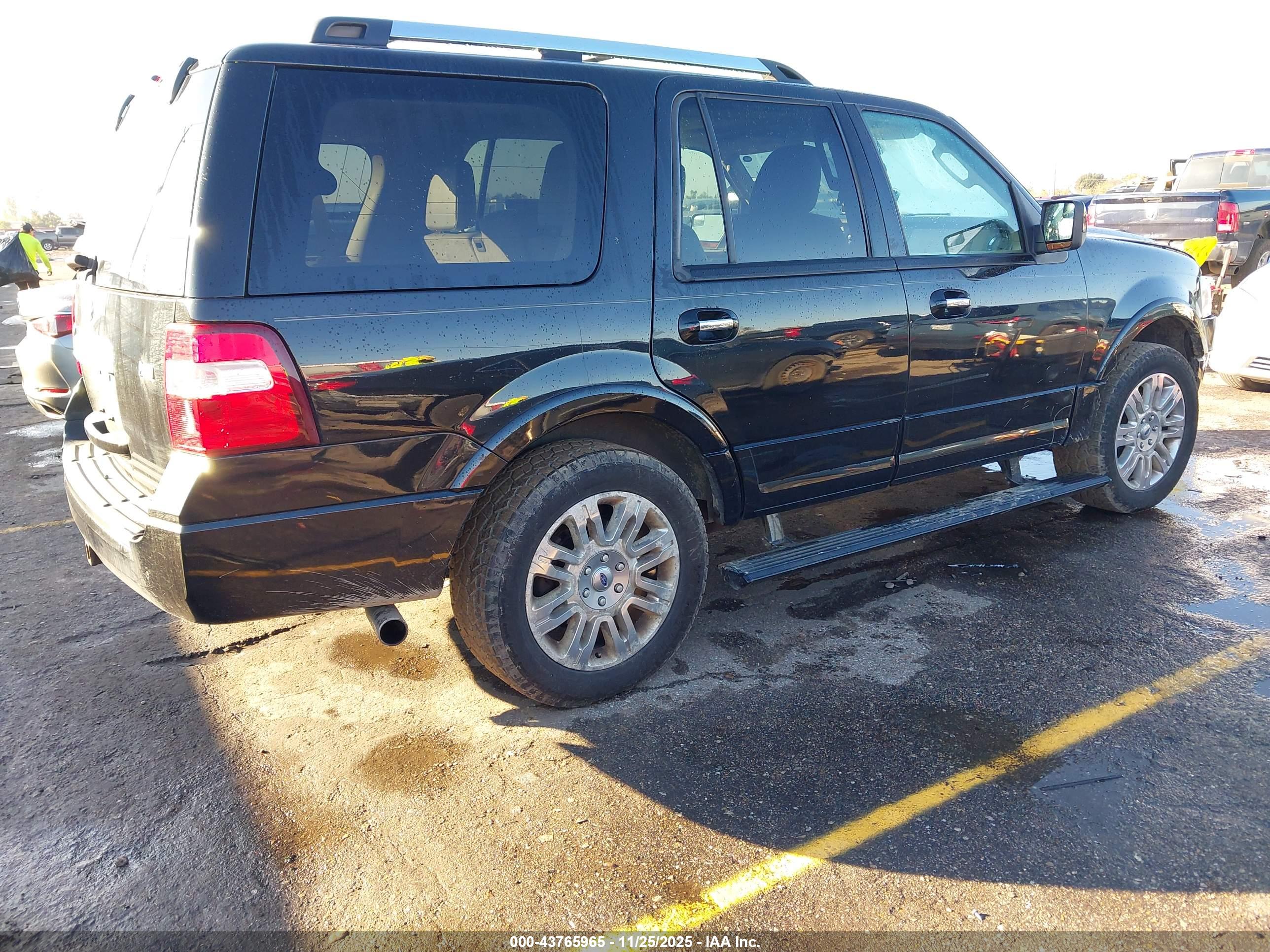 FORD EXPEDITION image 4