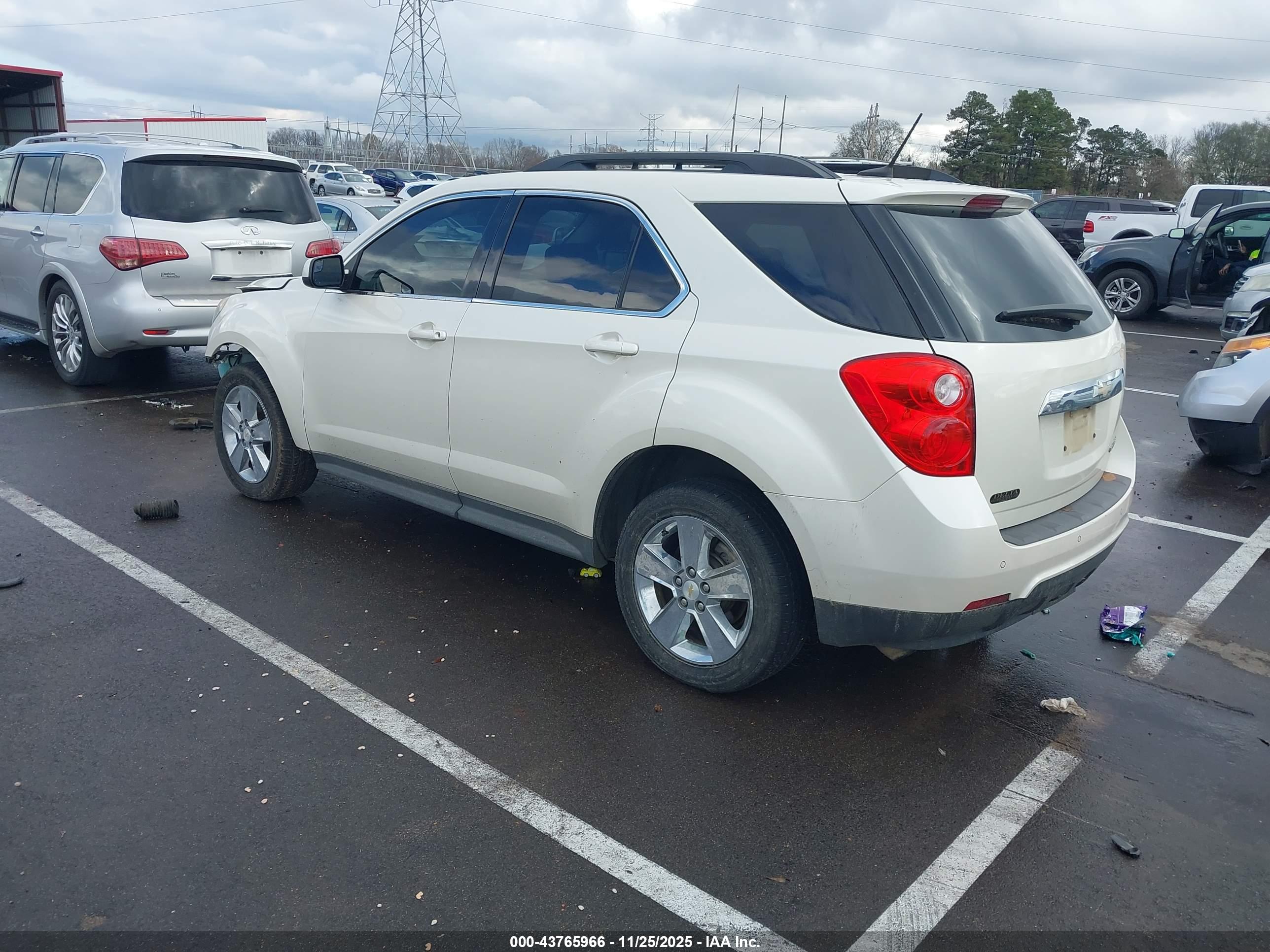 CHEVROLET EQUINOX image 3