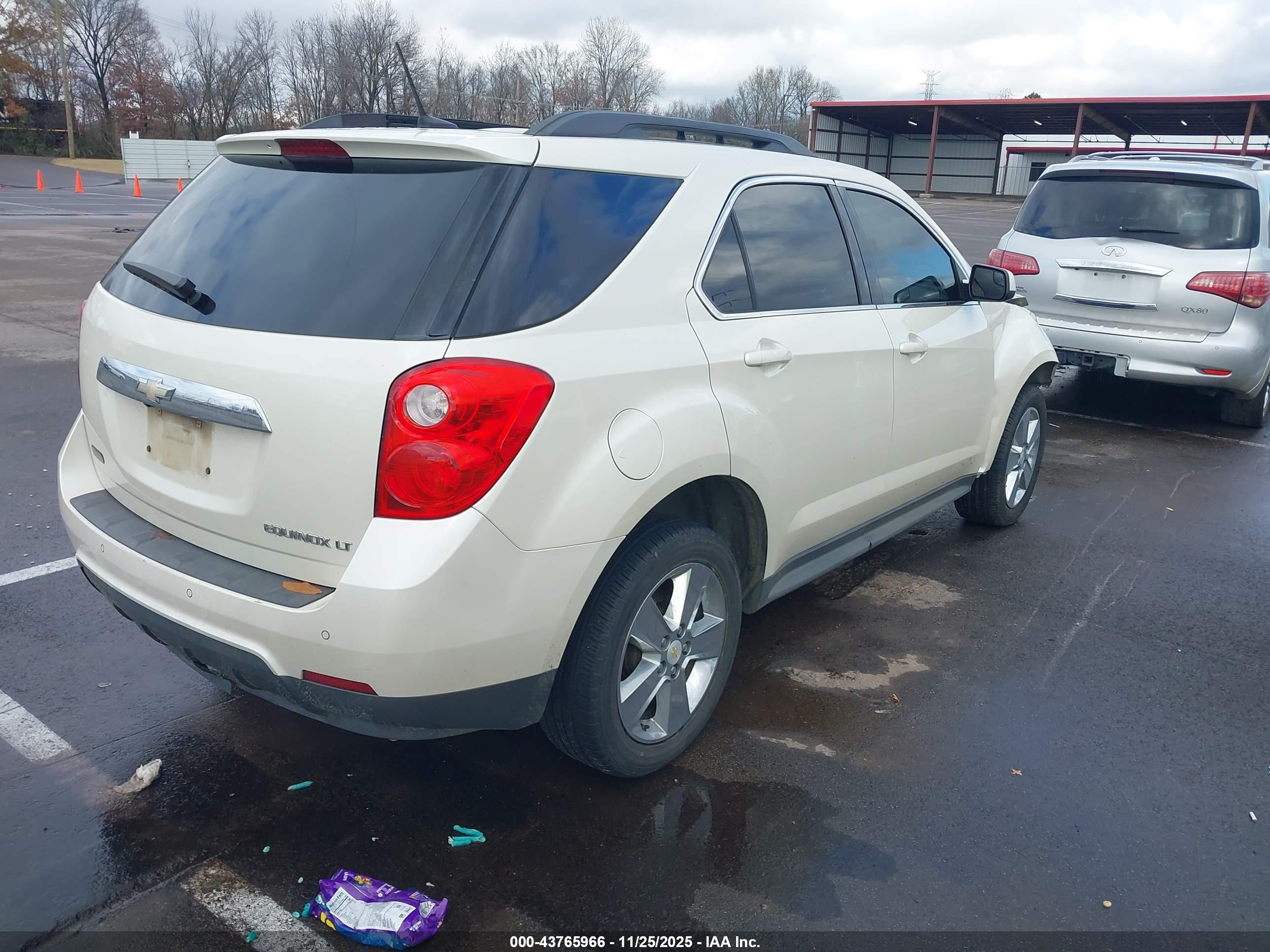 CHEVROLET EQUINOX image 4