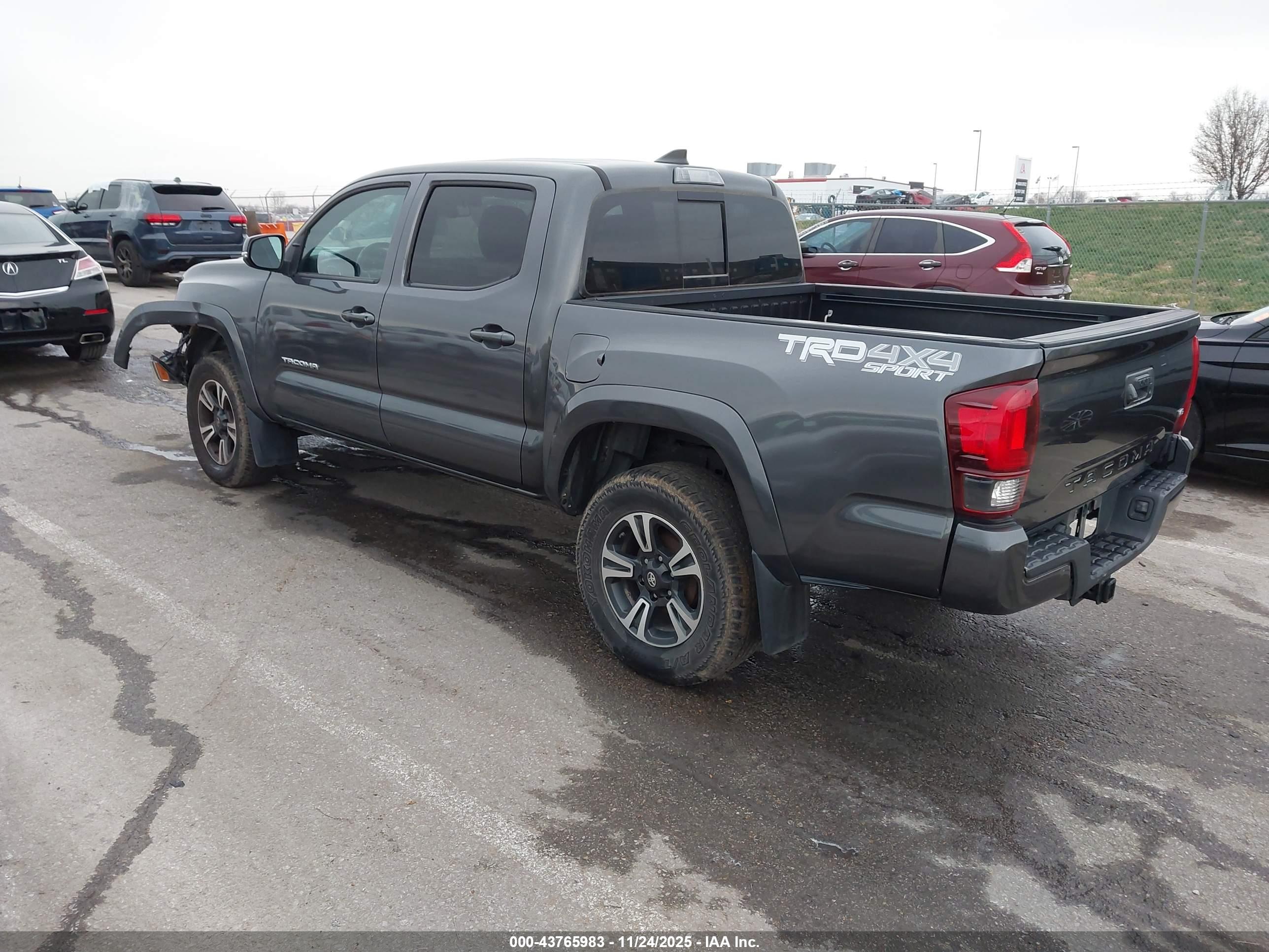 TOYOTA TACOMA image 3