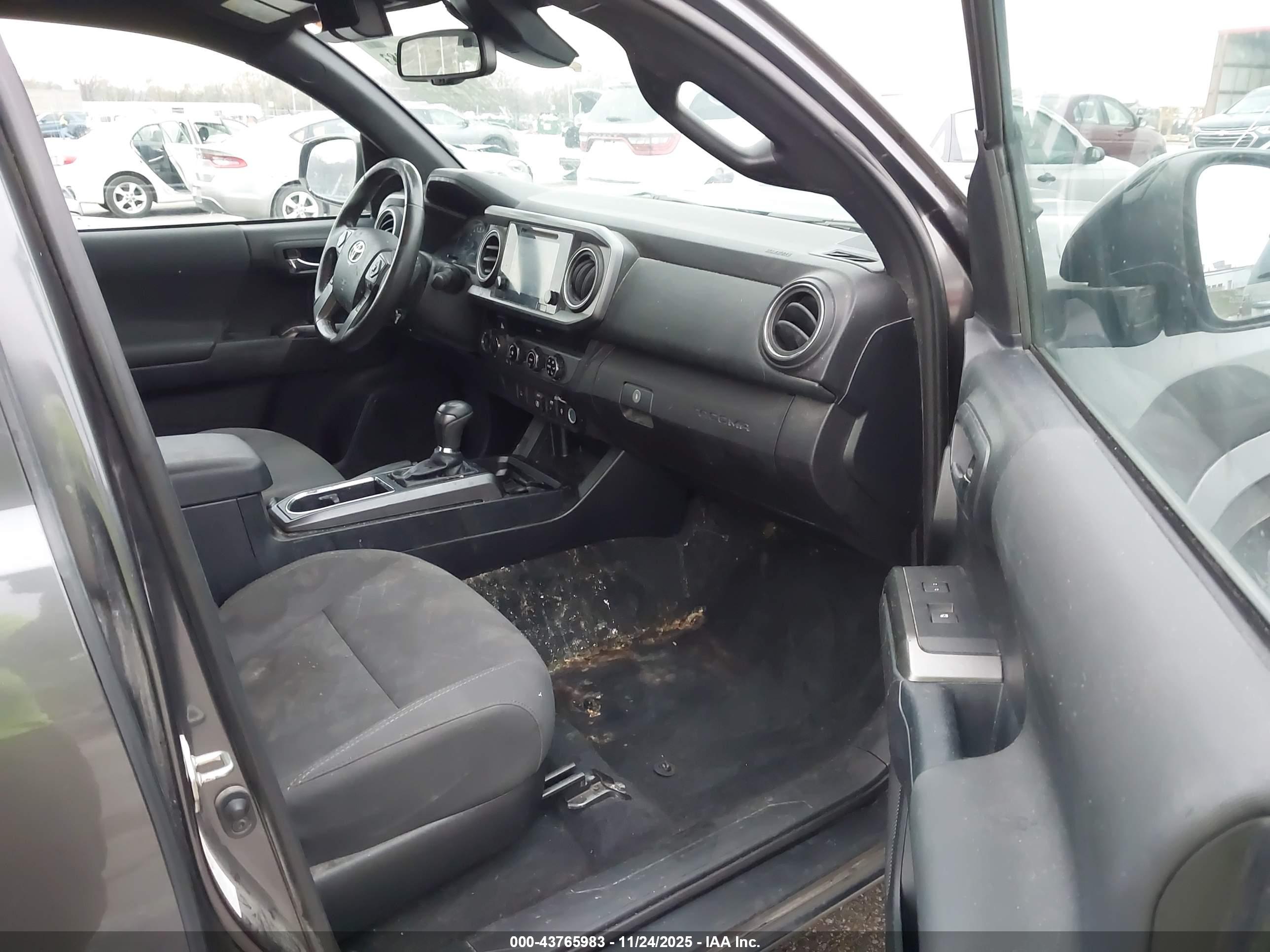 TOYOTA TACOMA image 5