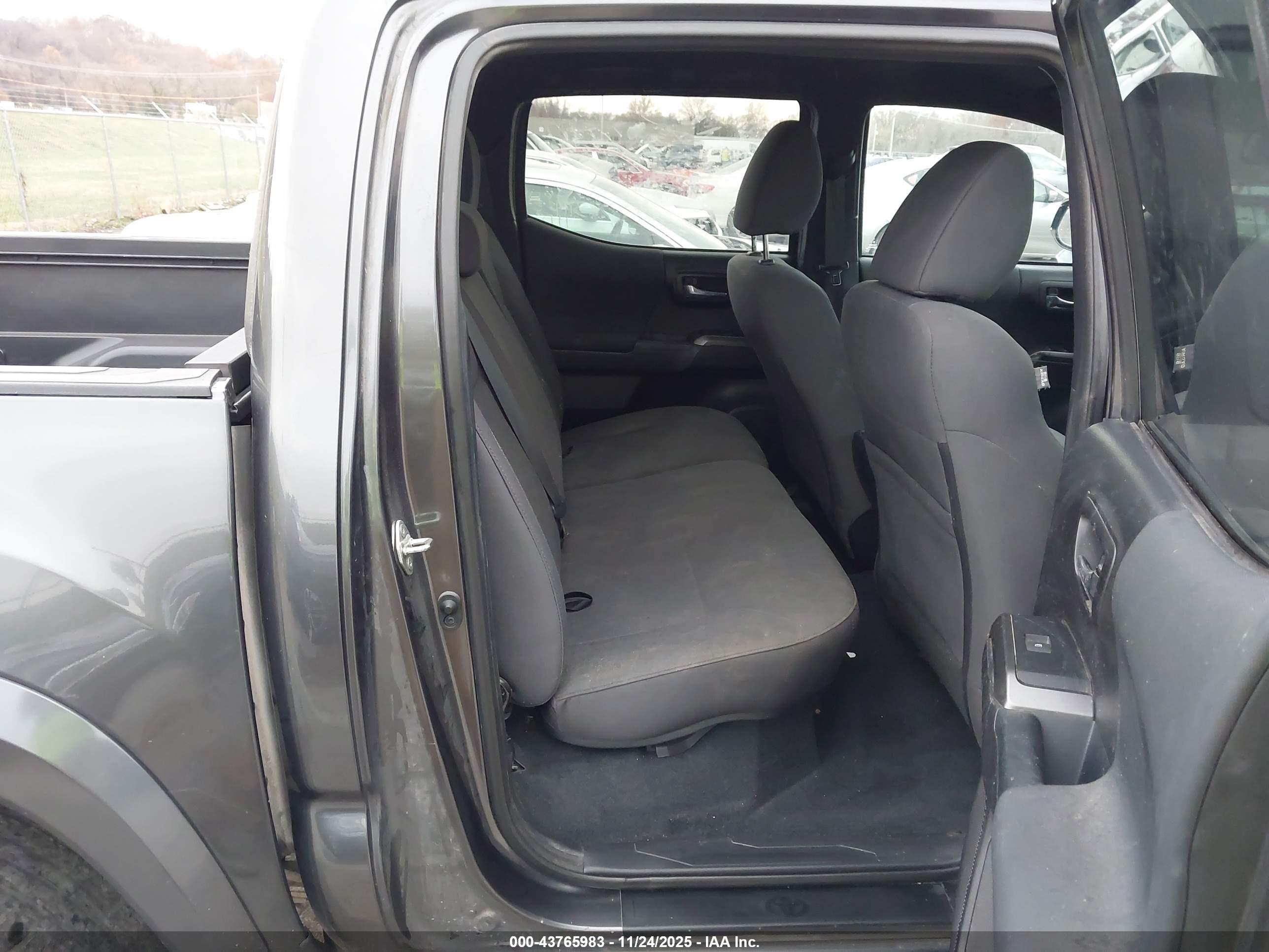 TOYOTA TACOMA image 8