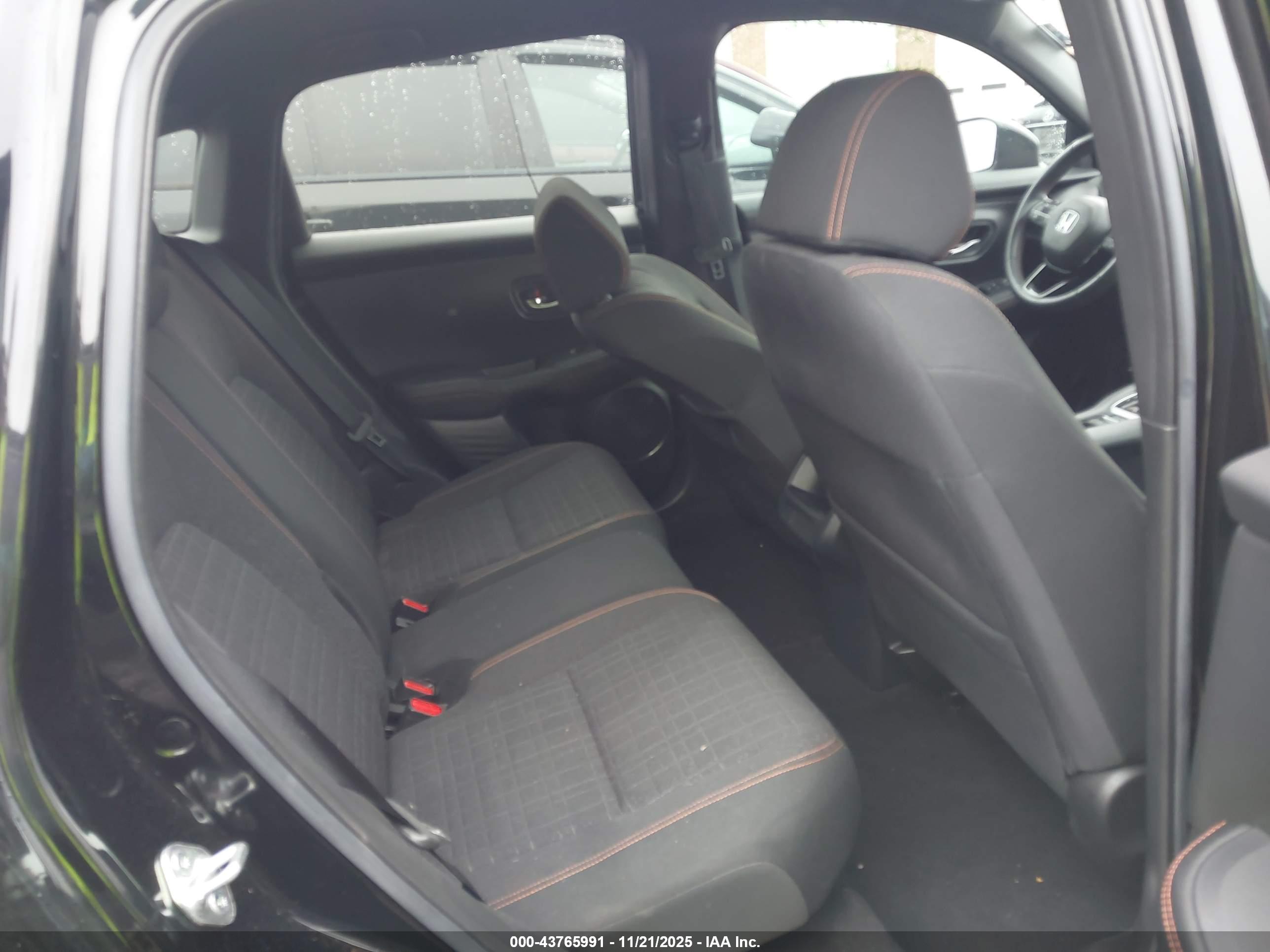 HONDA HR-V image 8