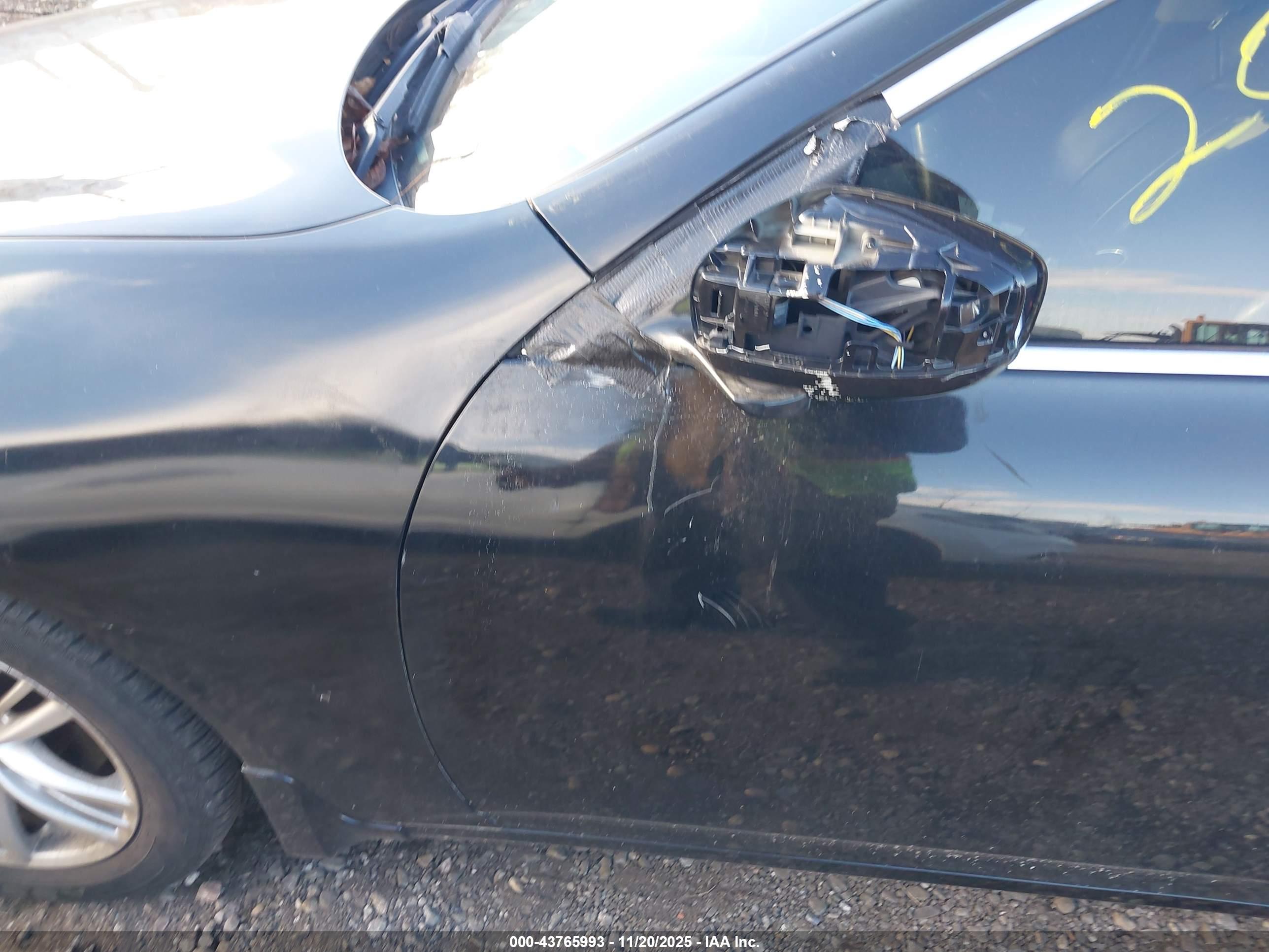 INFINITI G25X image 6