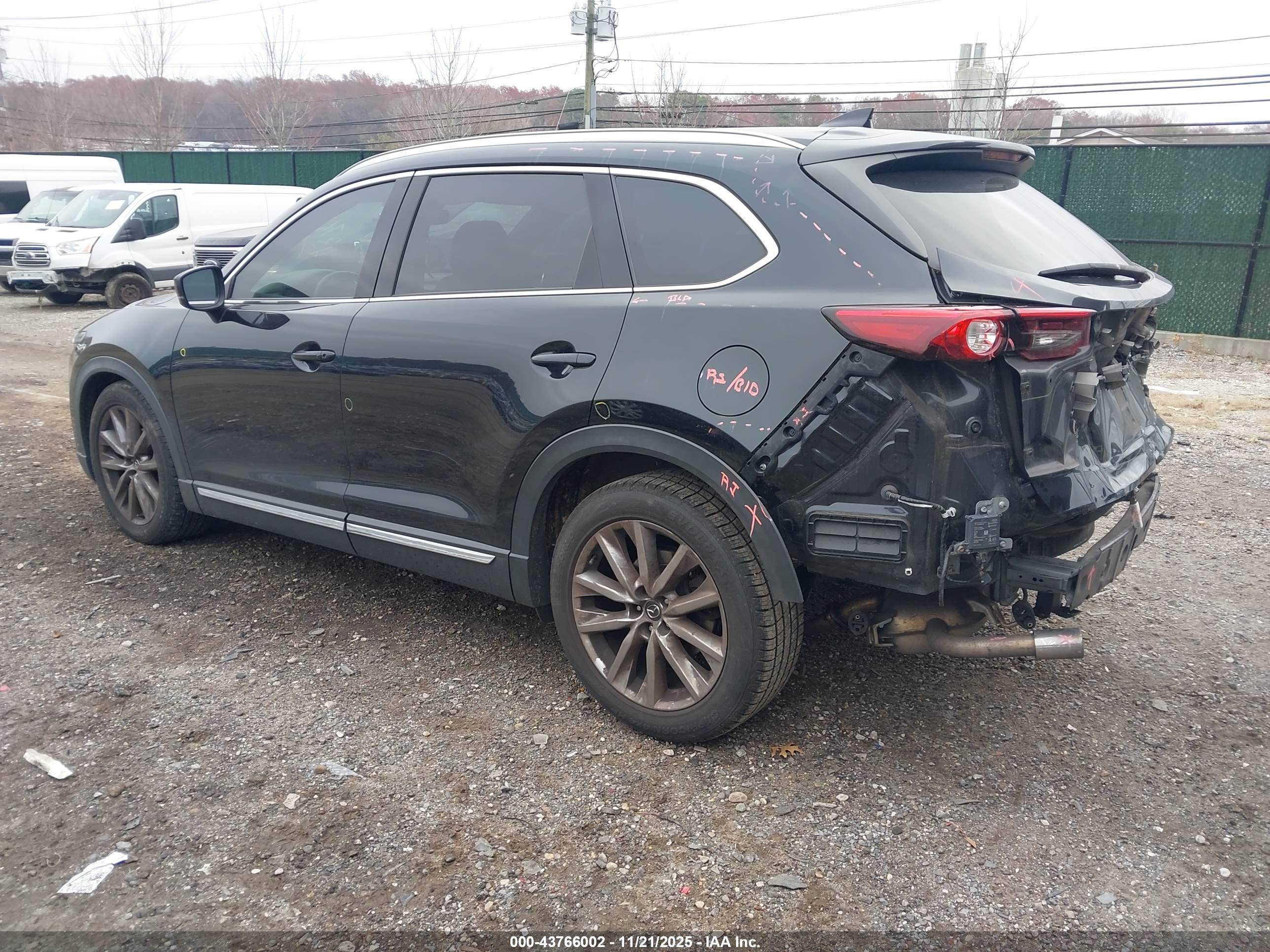 MAZDA CX-9 image 3