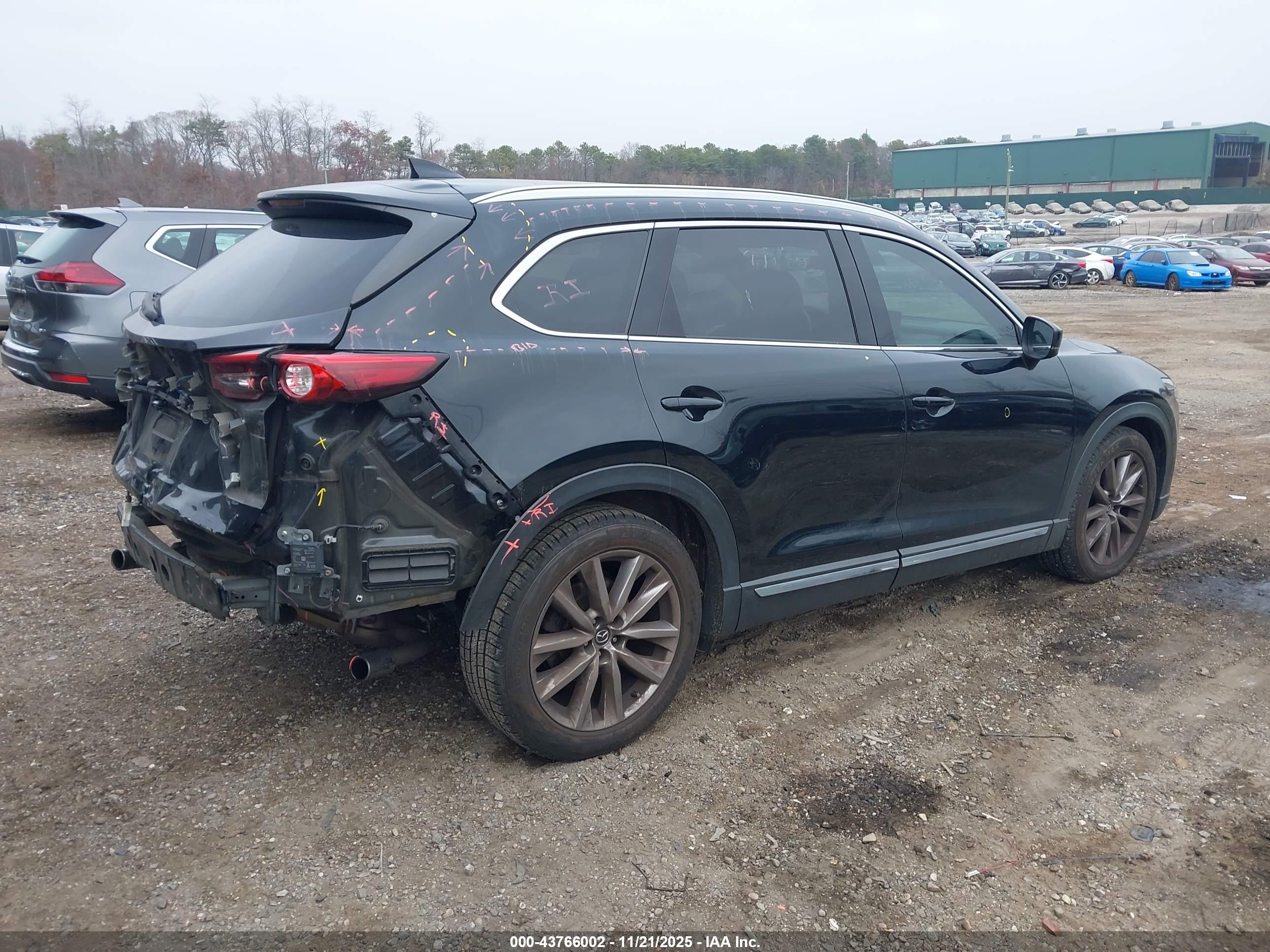 MAZDA CX-9 image 4