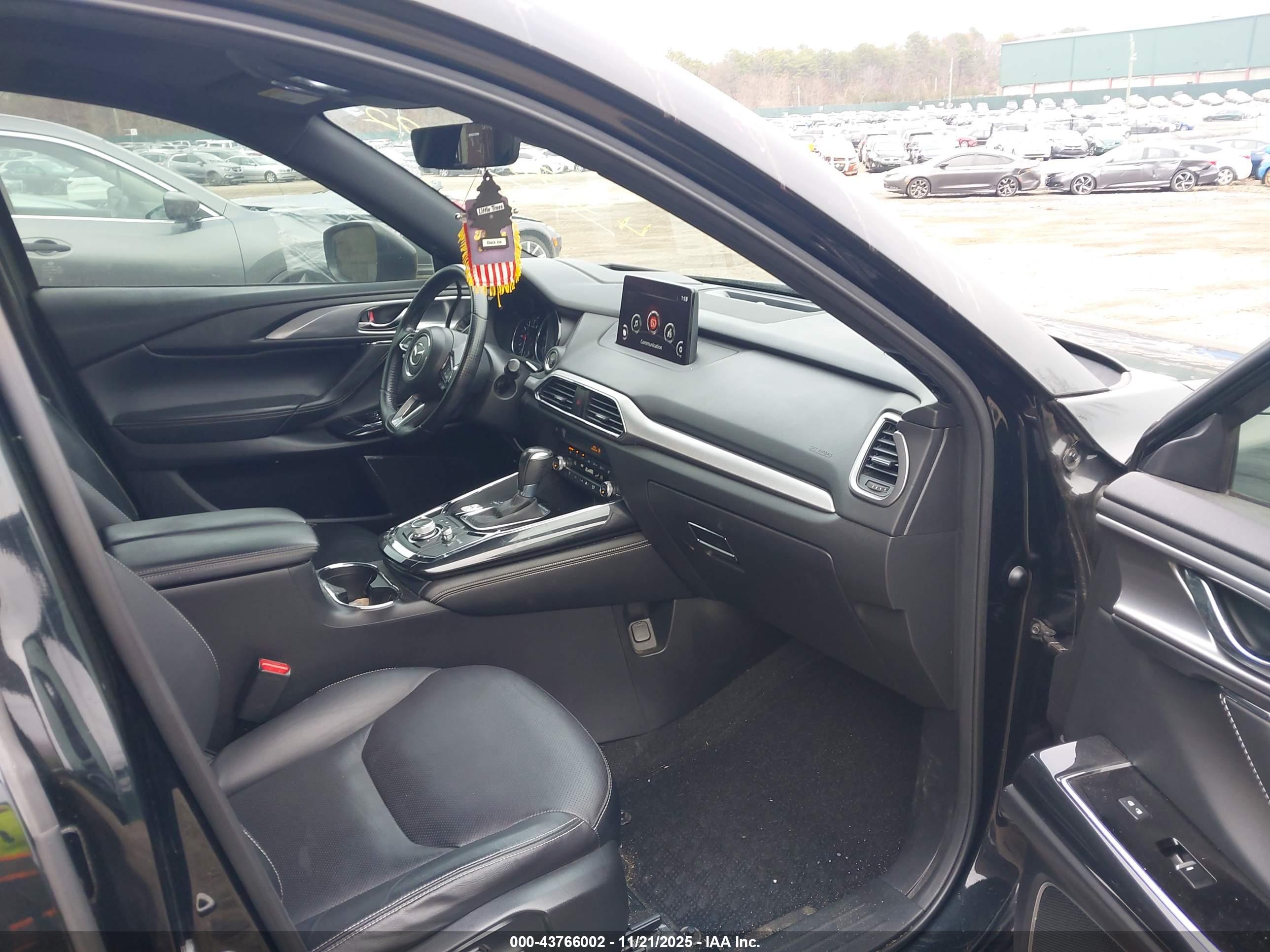 MAZDA CX-9 image 5