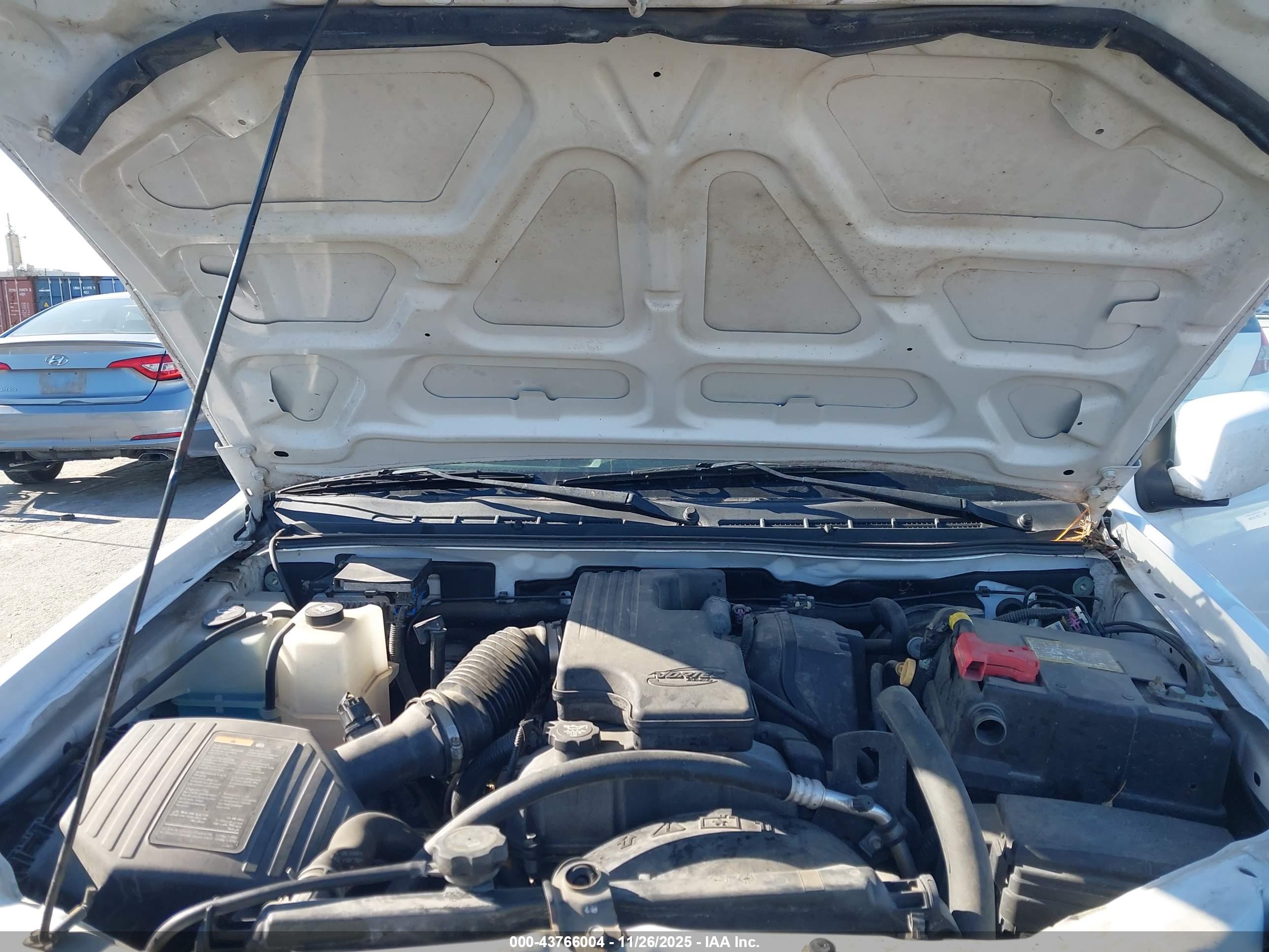 CHEVROLET COLORADO image 10