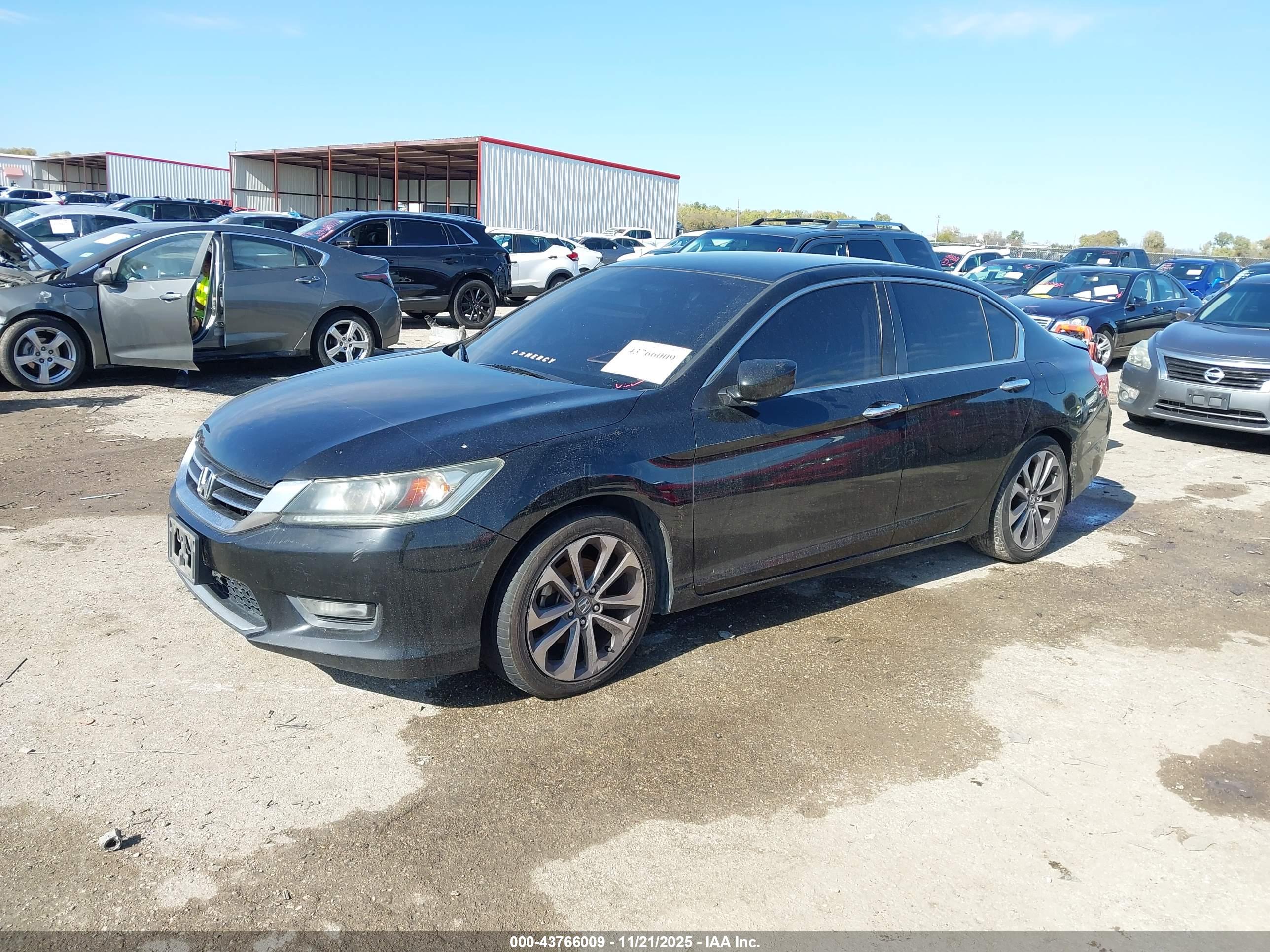 HONDA ACCORD image 2