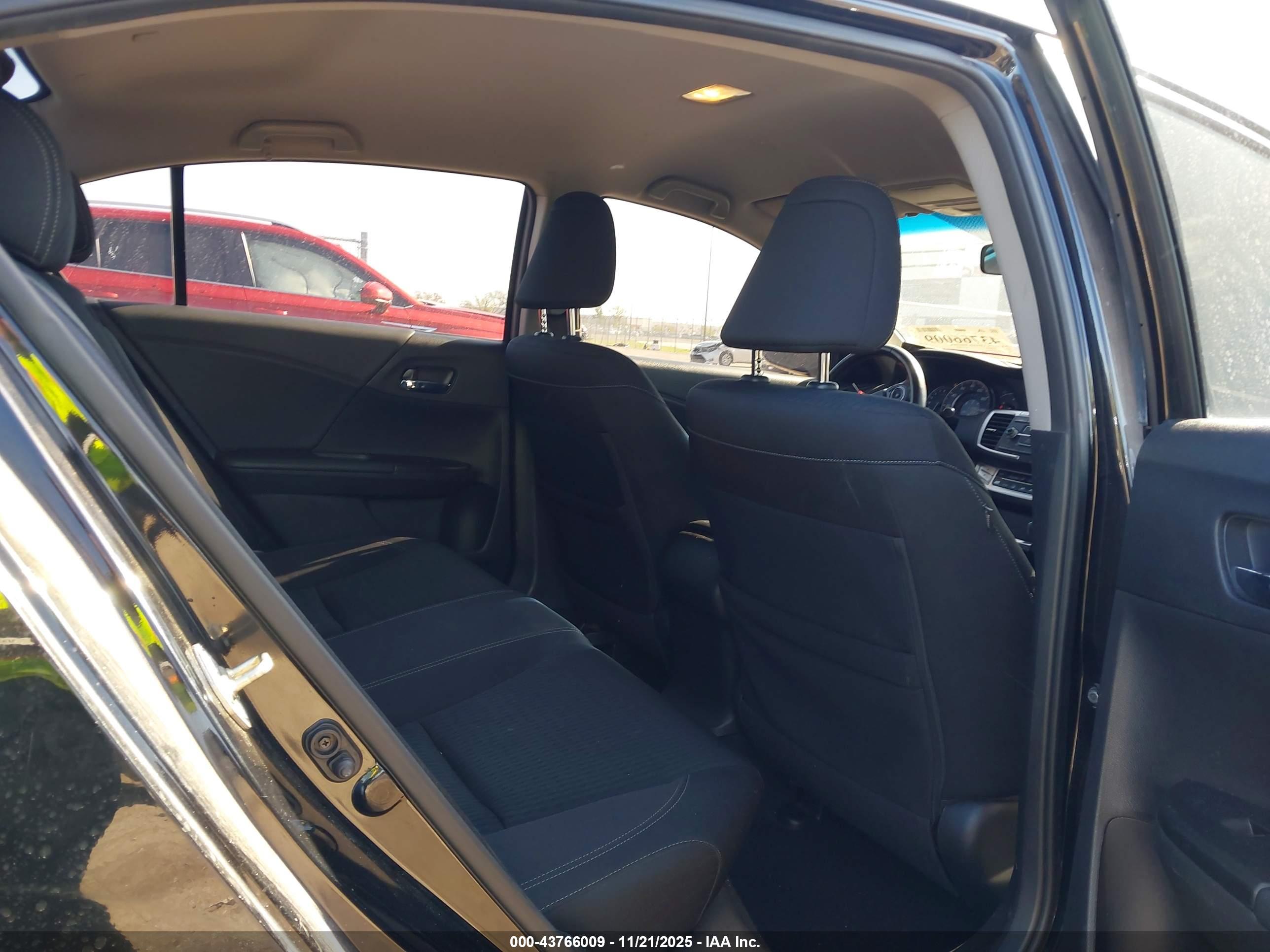 HONDA ACCORD image 8