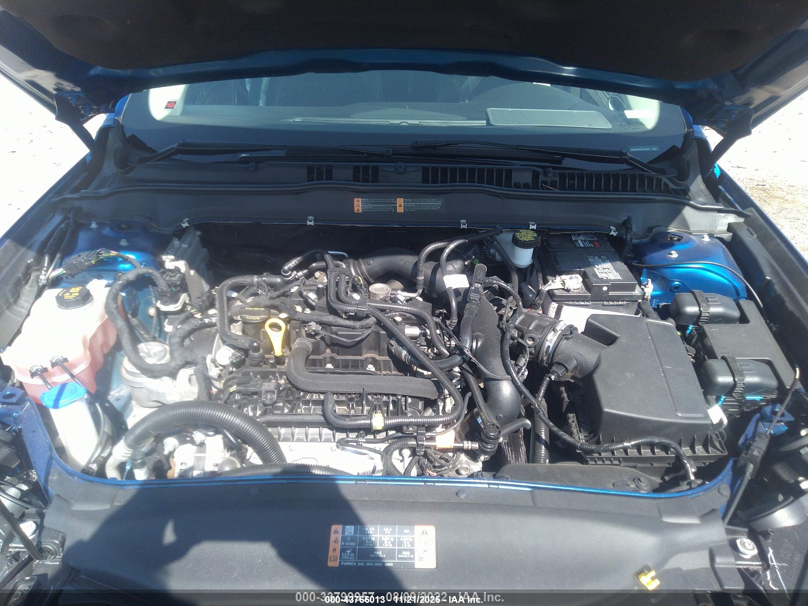 FORD FUSION image 10