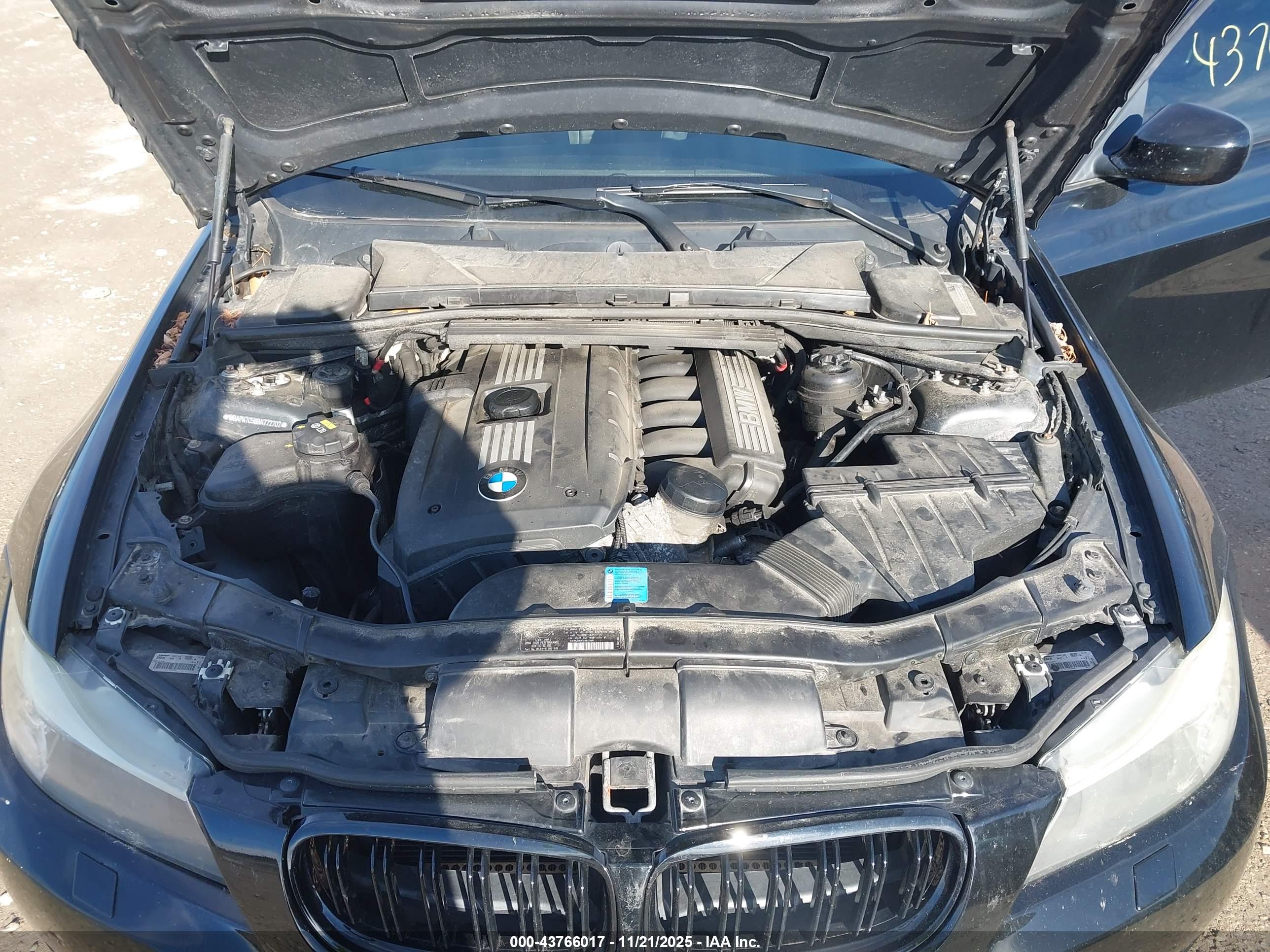 BMW 328I image 10