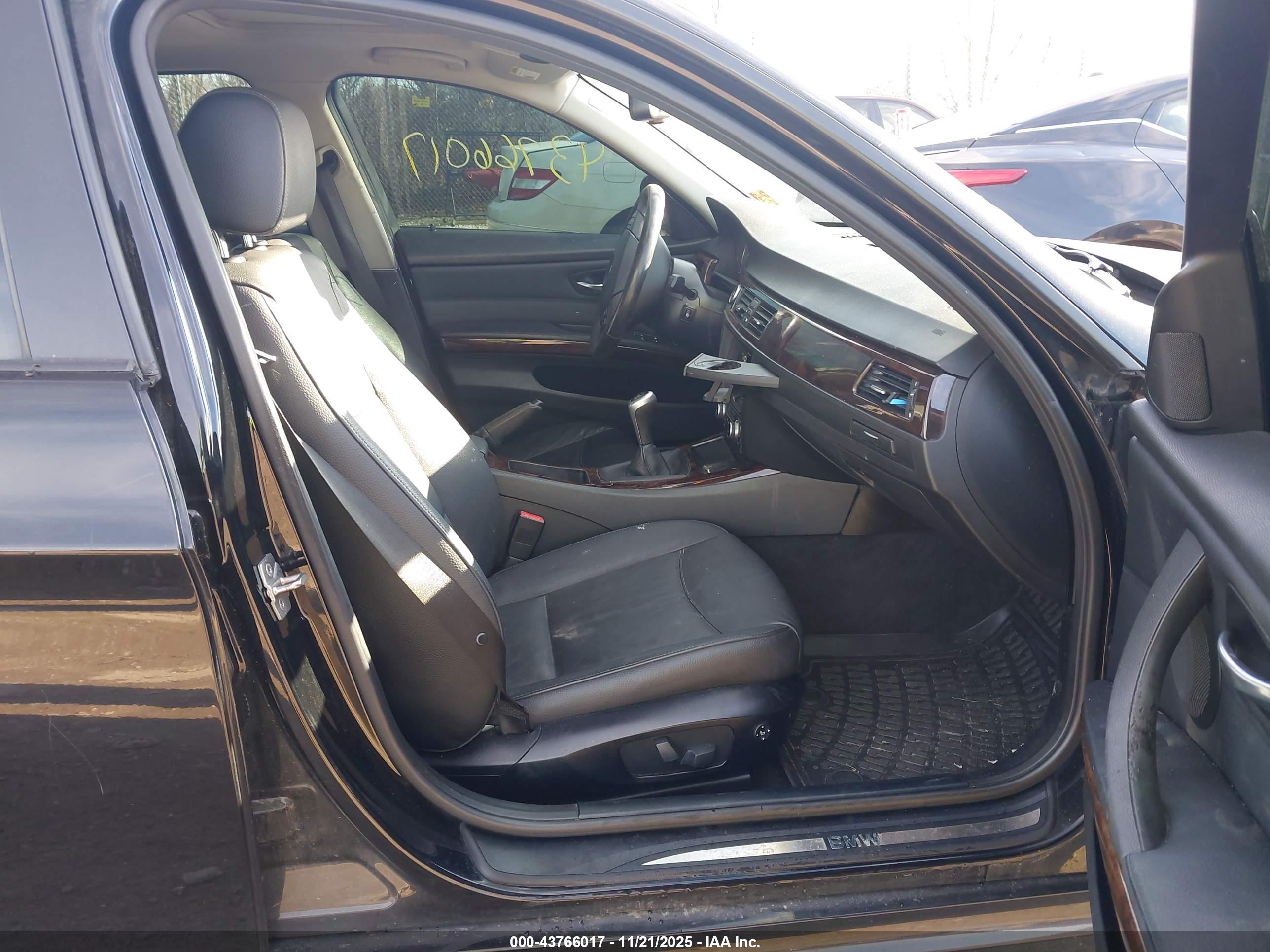 BMW 328I image 5