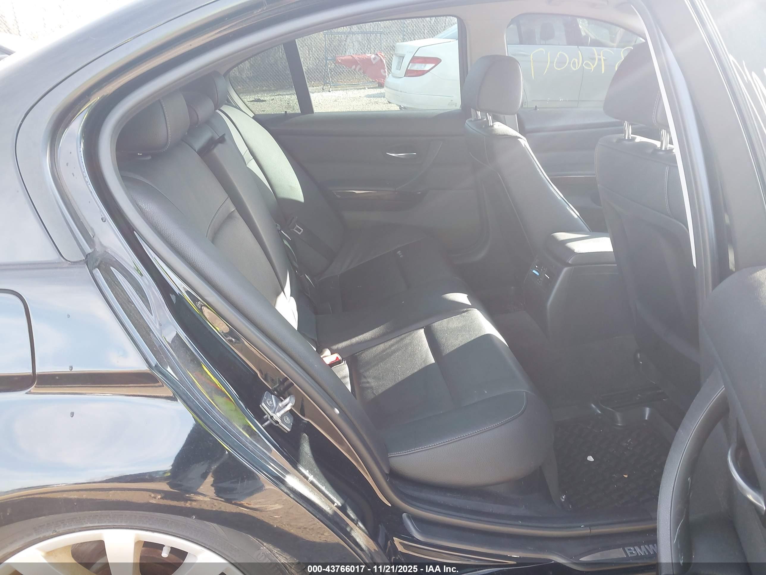 BMW 328I image 8