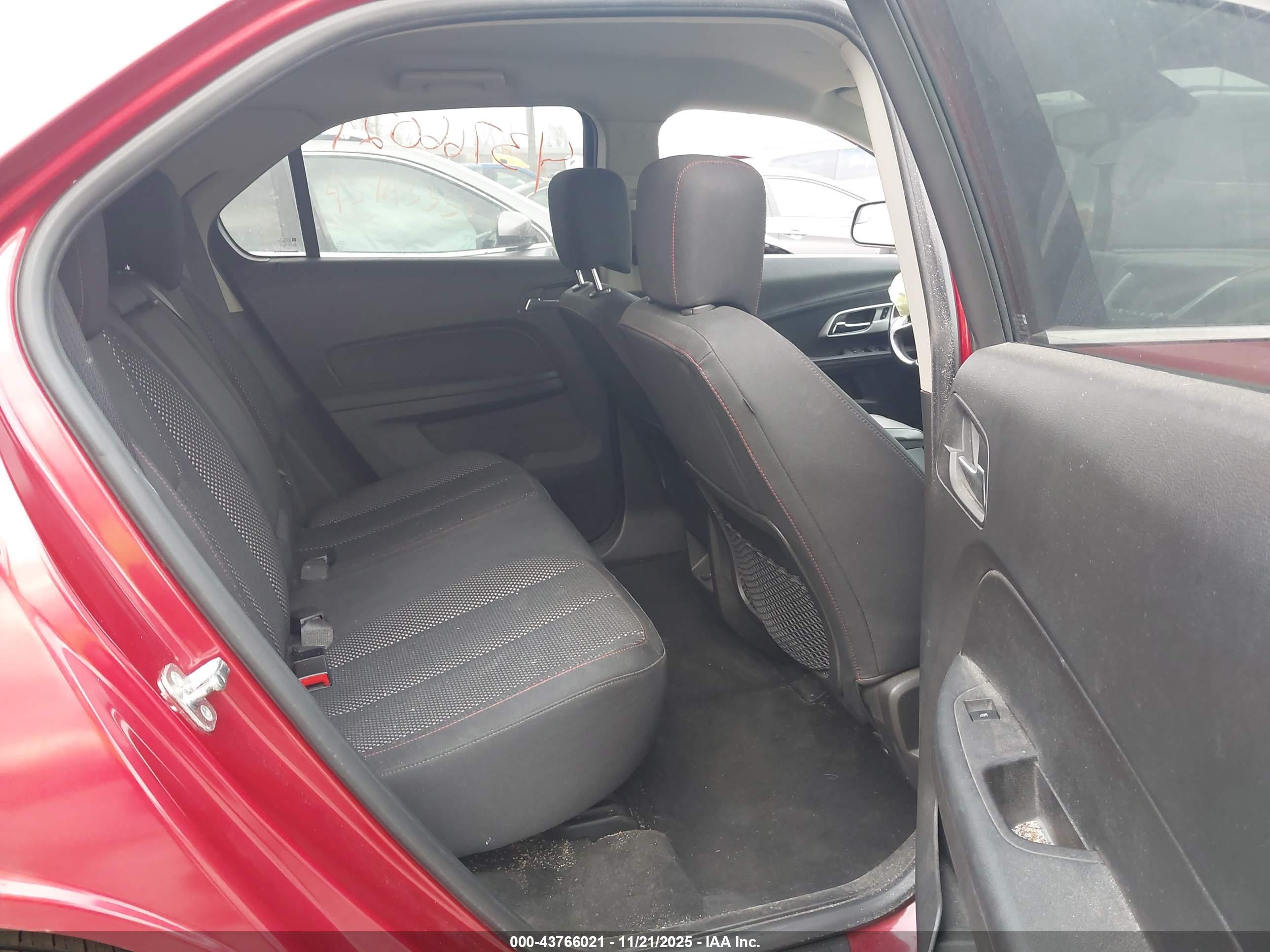 CHEVROLET EQUINOX image 8