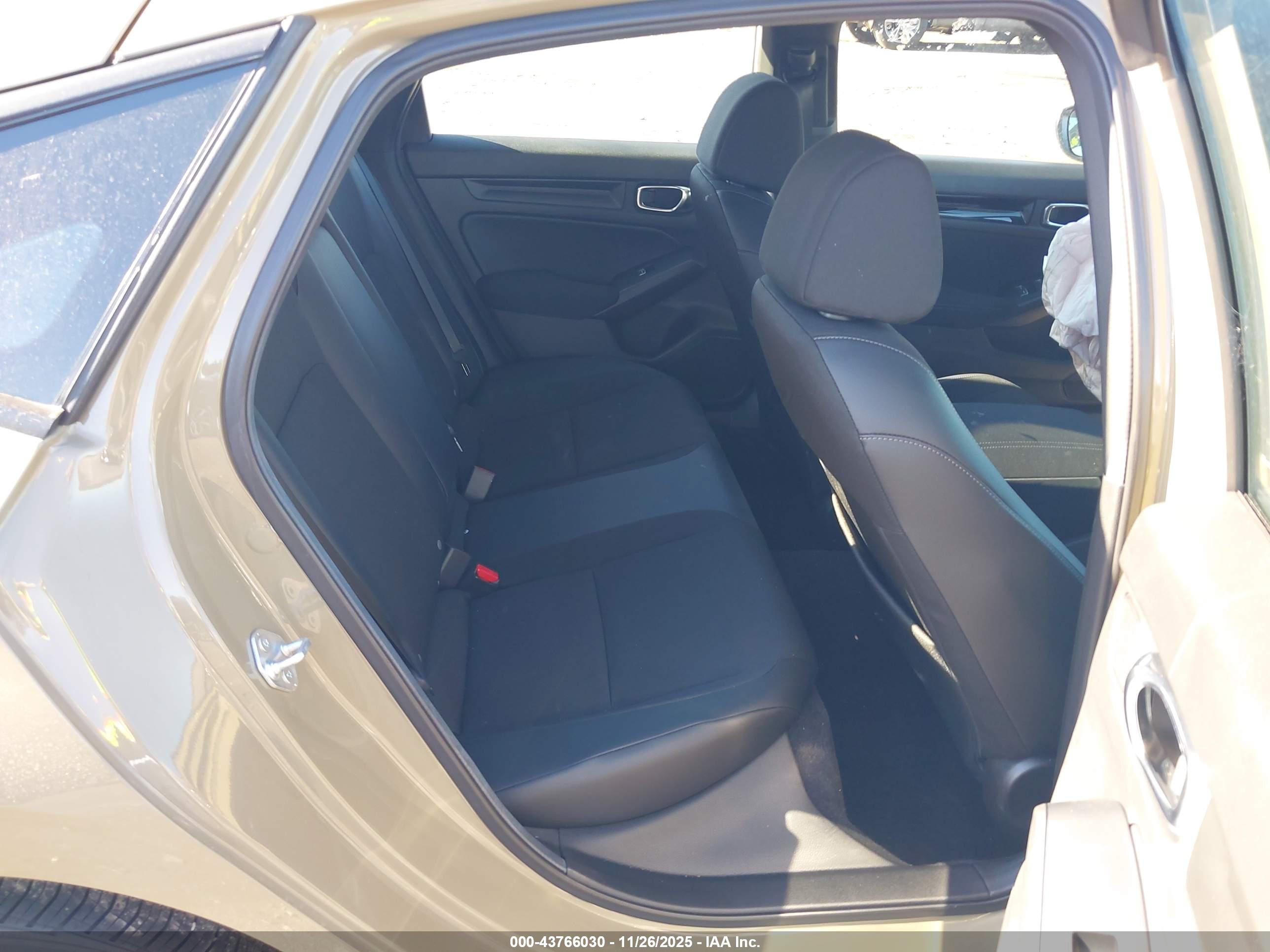 HONDA CIVIC image 8