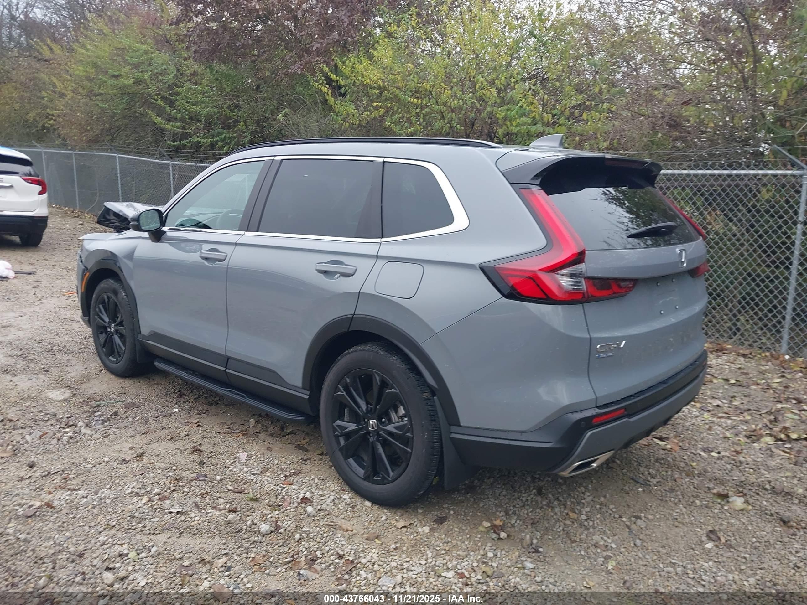 HONDA CR-V image 3