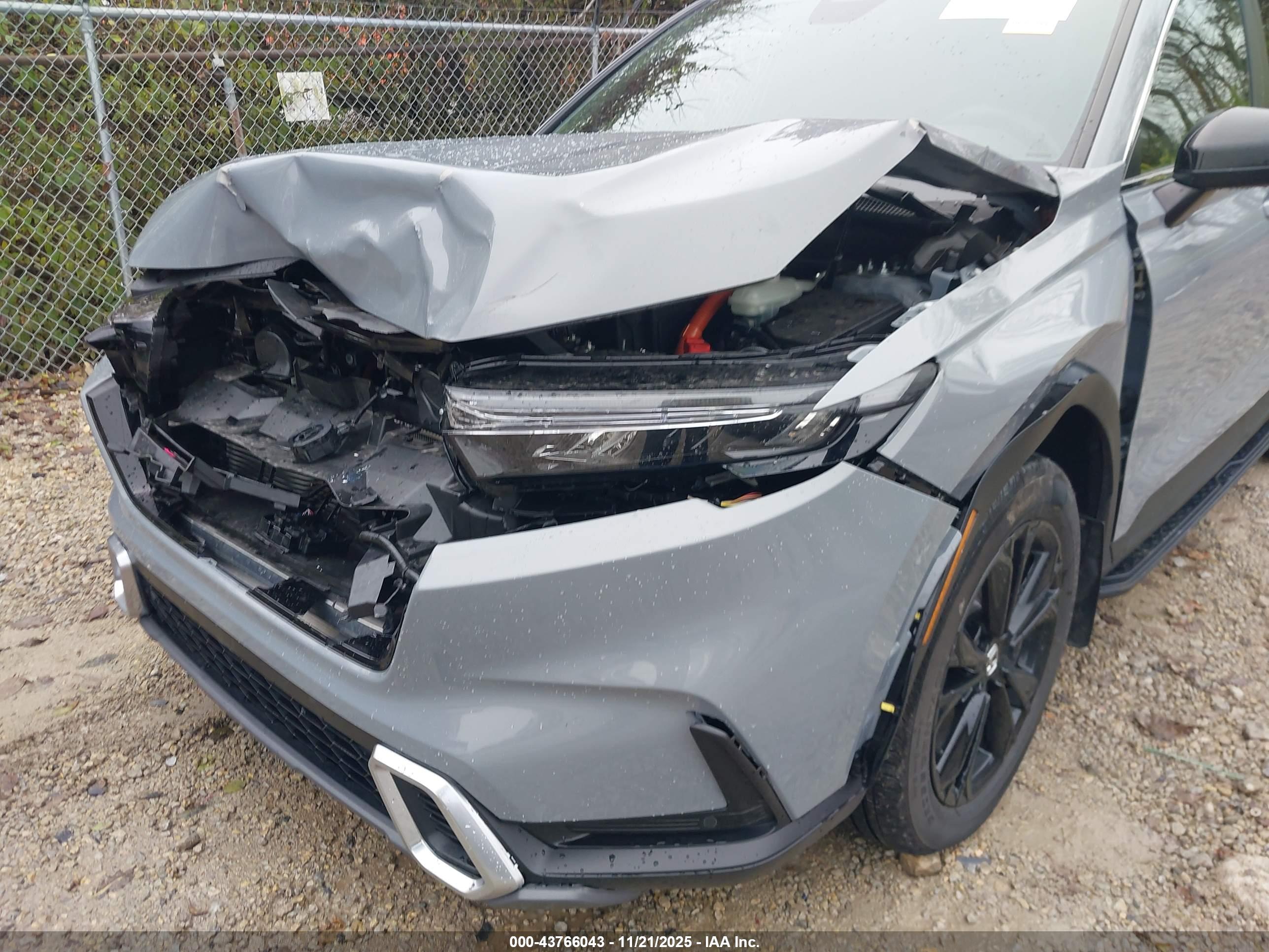 HONDA CR-V image 6