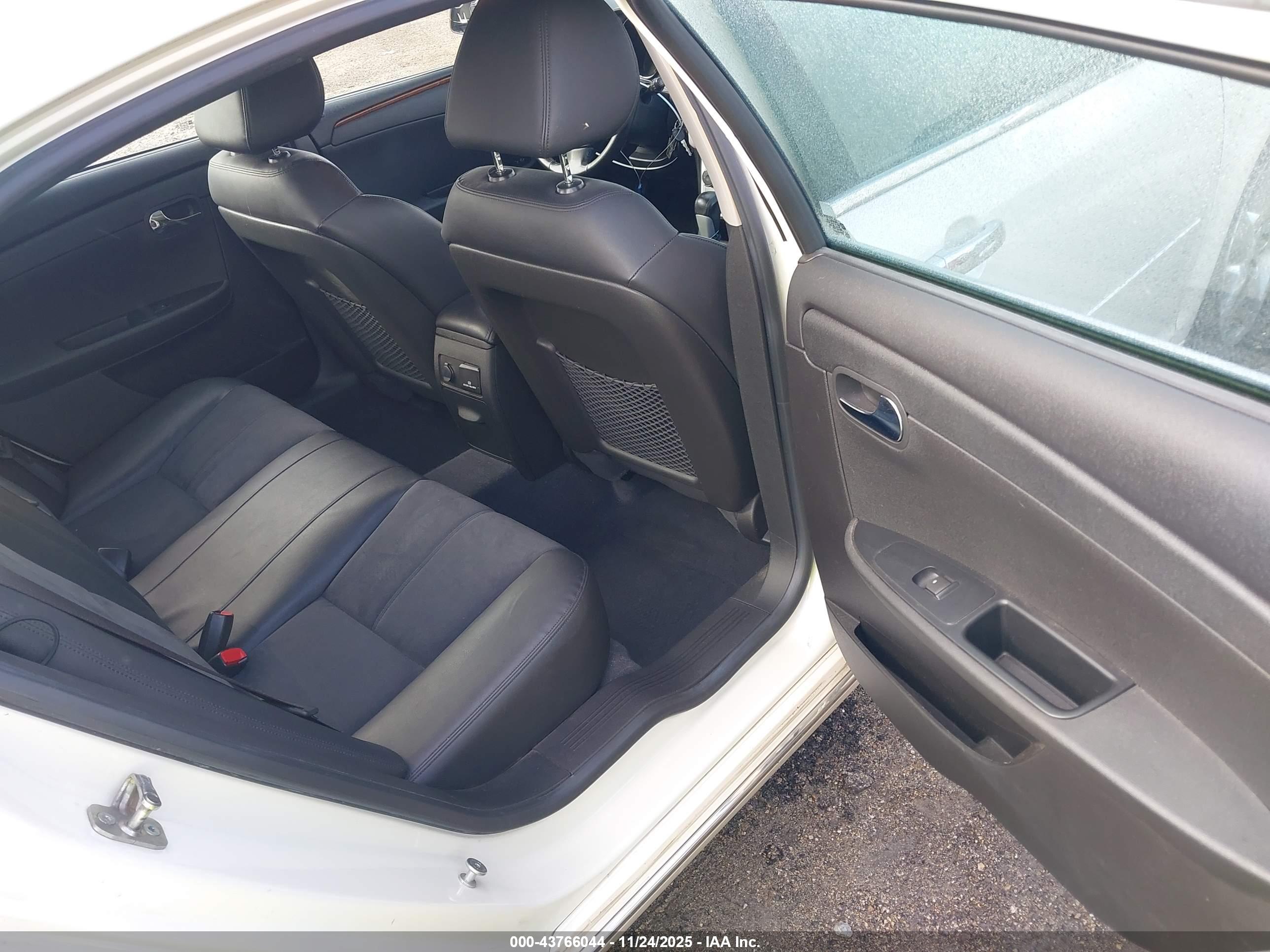 CHEVROLET MALIBU image 8